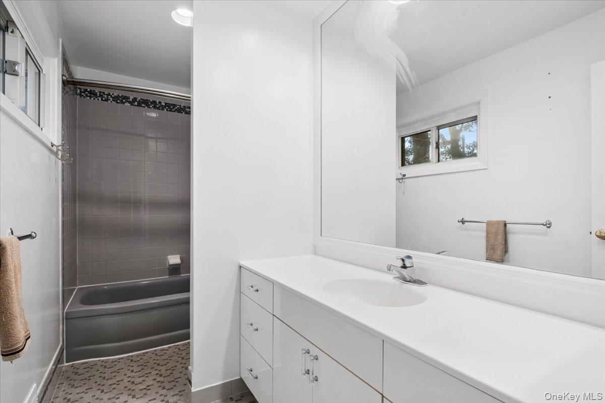 21 Tanglewood Road Property Photo 16