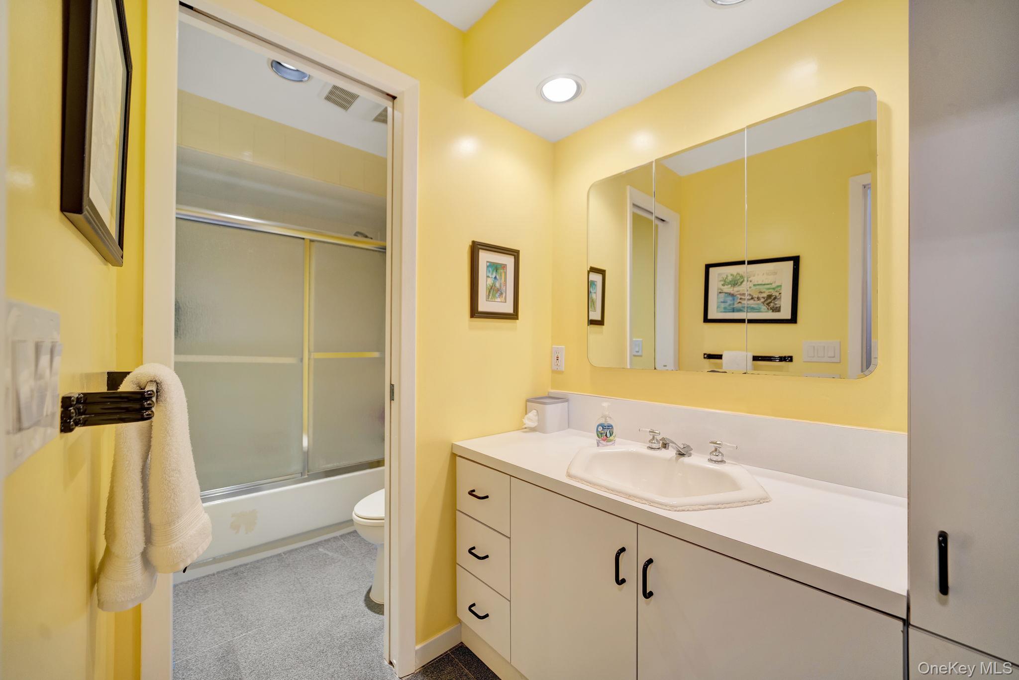 622 Harrison Avenue Property Photo 35