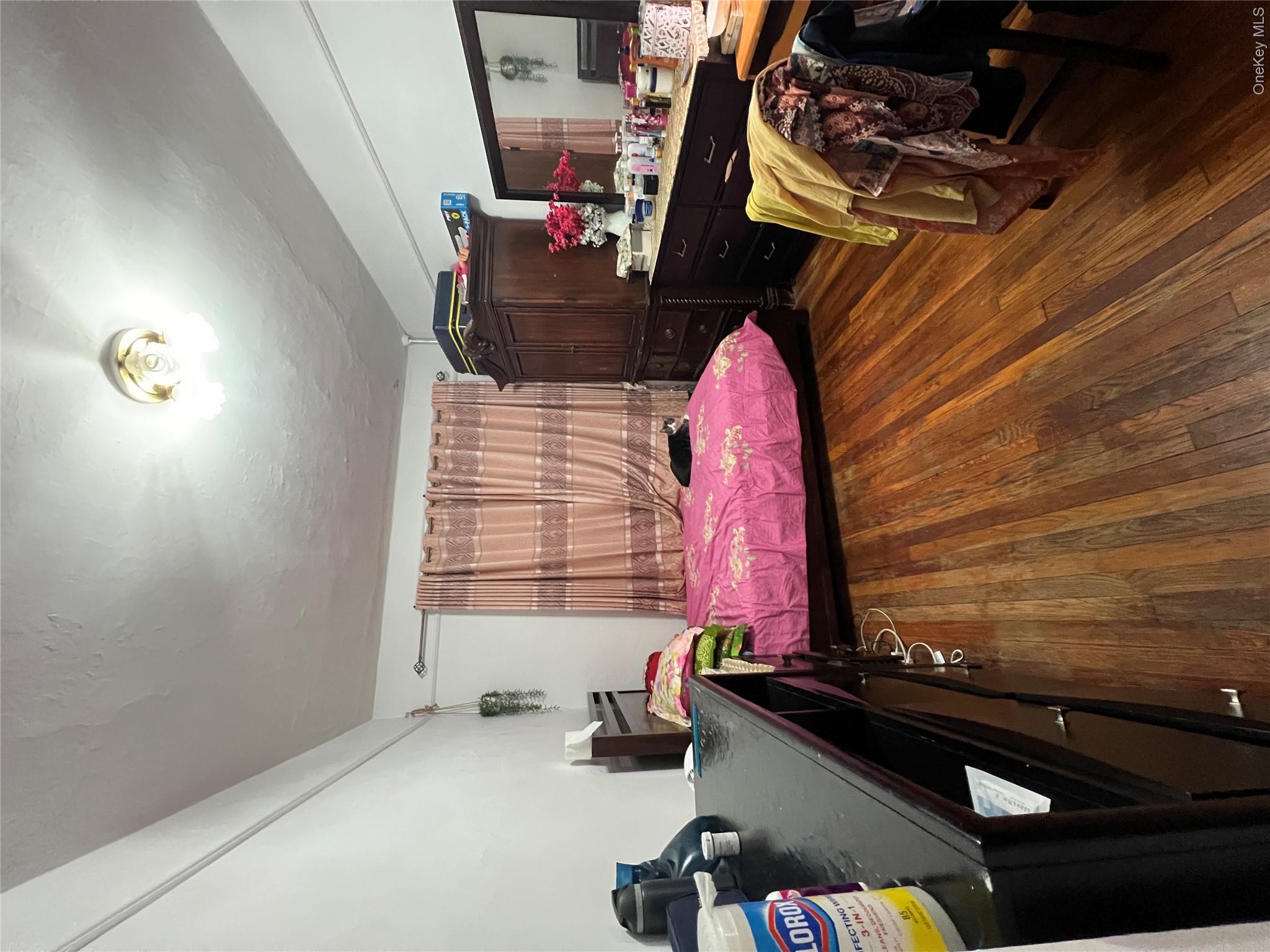 47-16 46 Street Property Photo 6