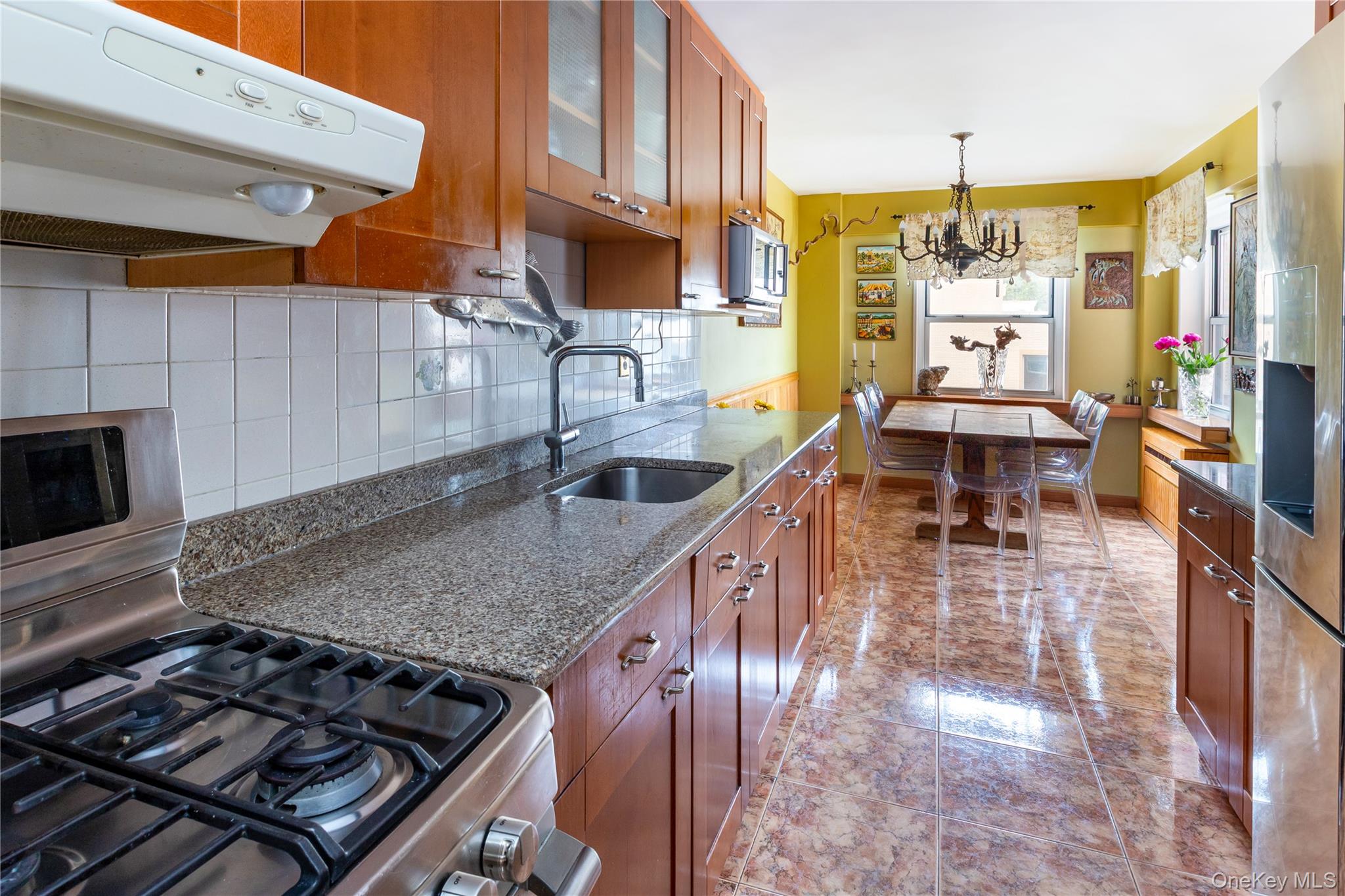 3130 Irwin Avenue 8c Property Photo 4