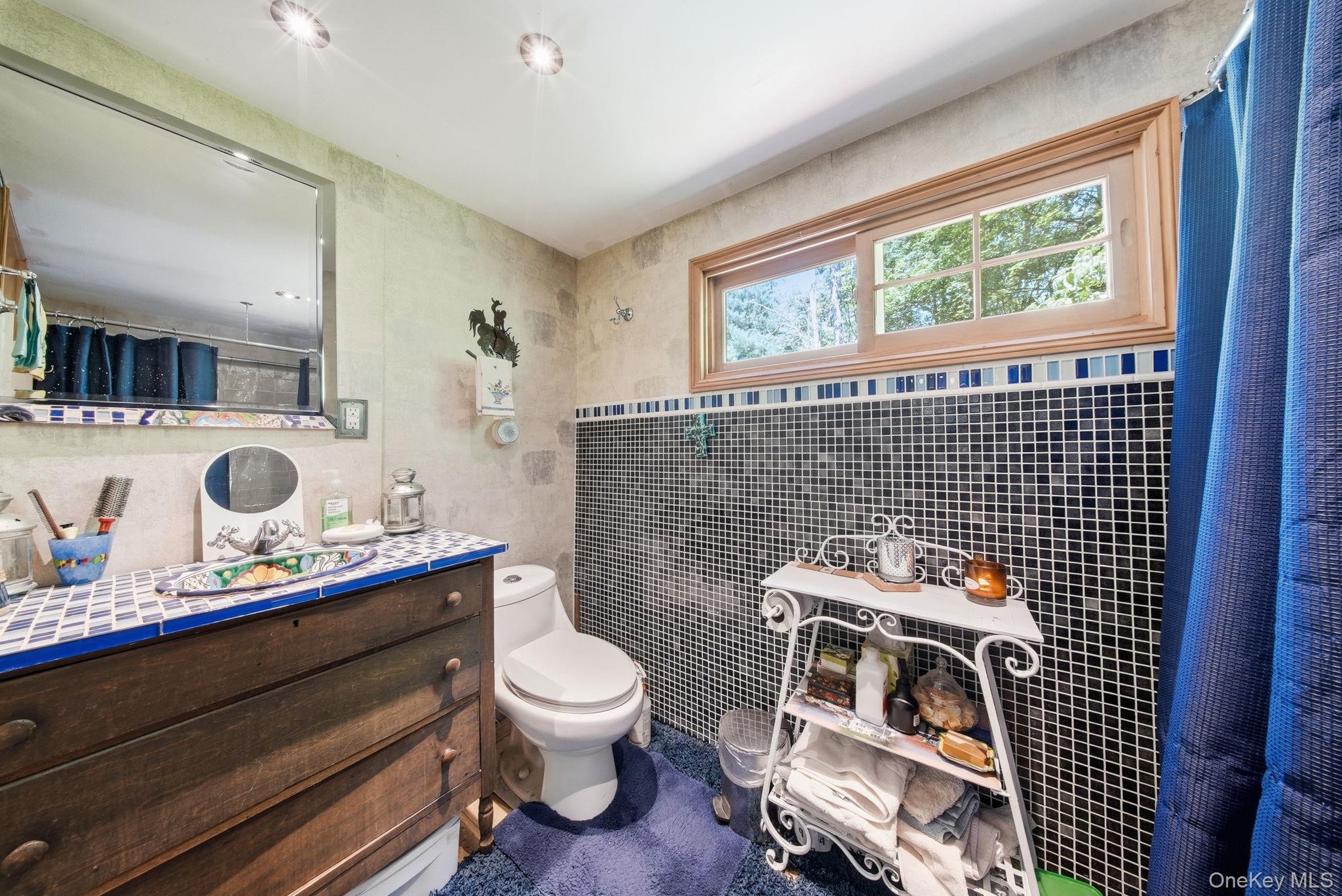 10 Church Road Property Photo 18