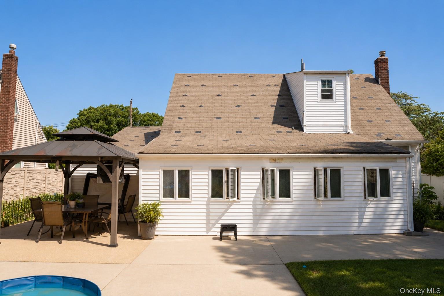 210 Willard Avenue Property Photo 15