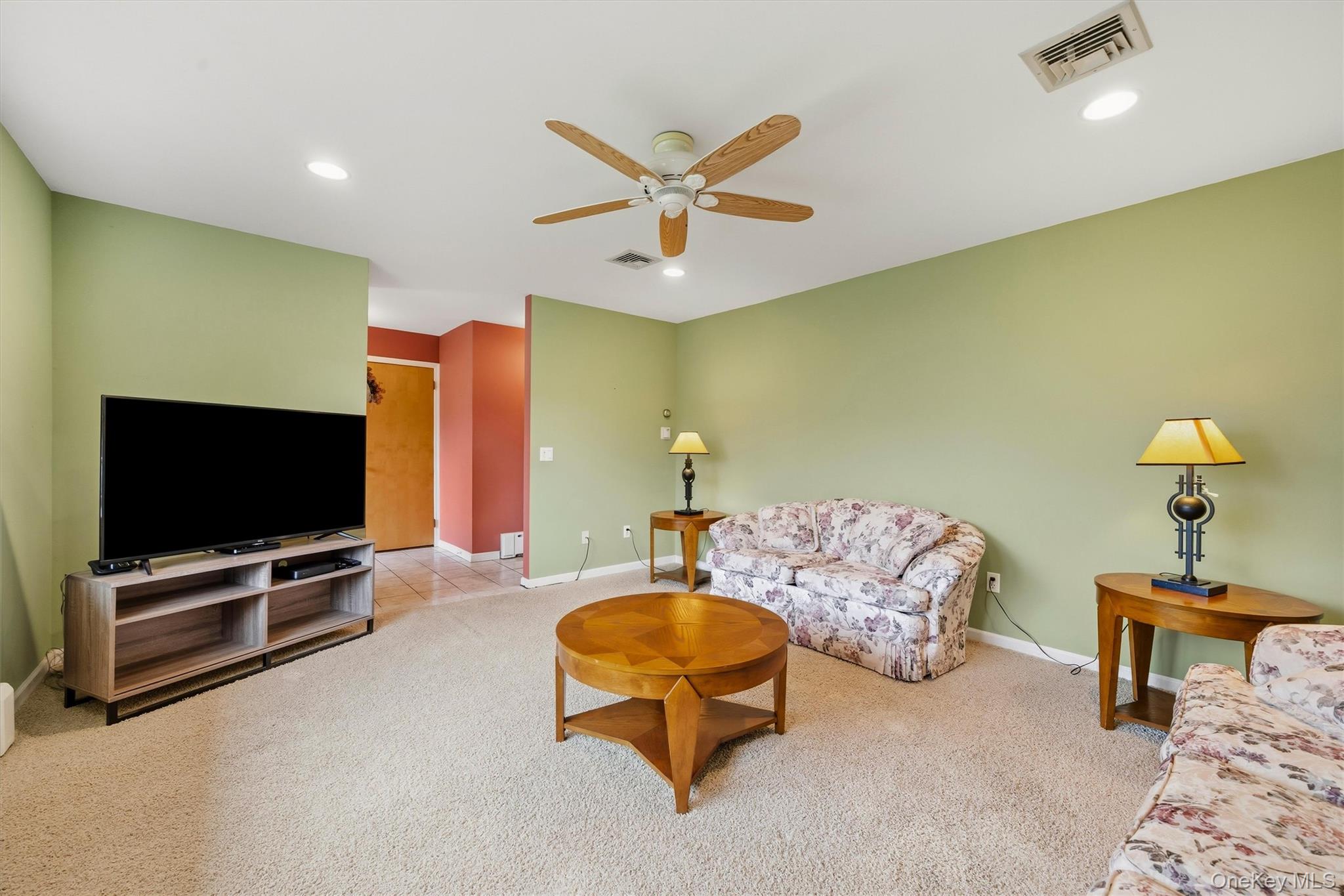 20 E Main Street Property Photo 7