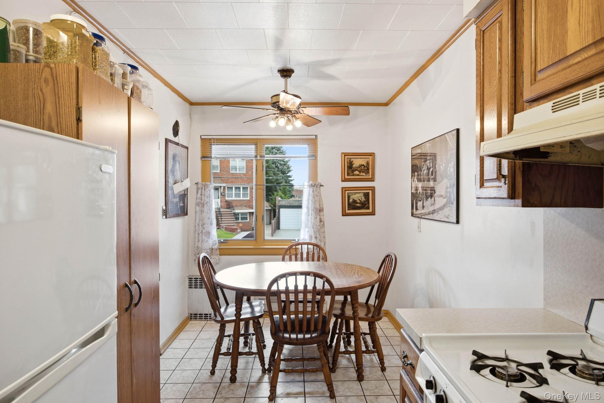 66-15 Gray Street Property Photo 8