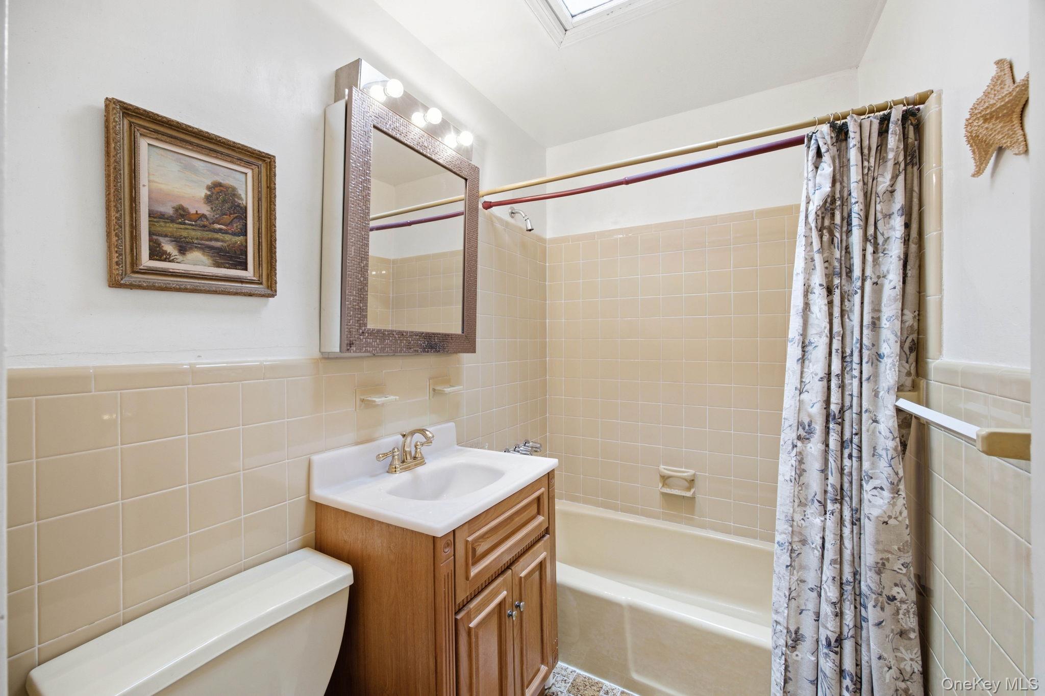 66-15 Gray Street Property Photo 15