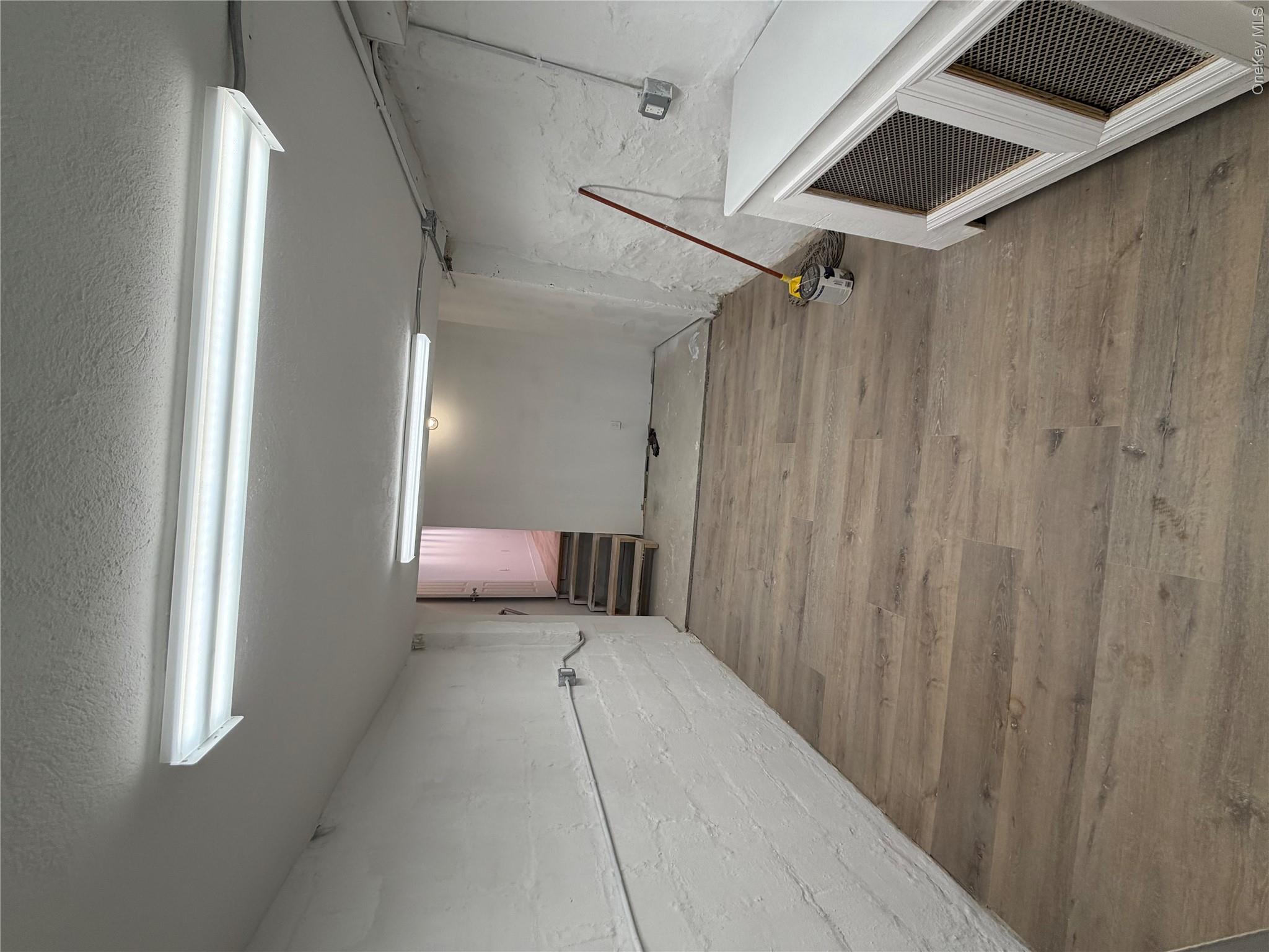 5997 Riverdale Avenue Property Photo 4
