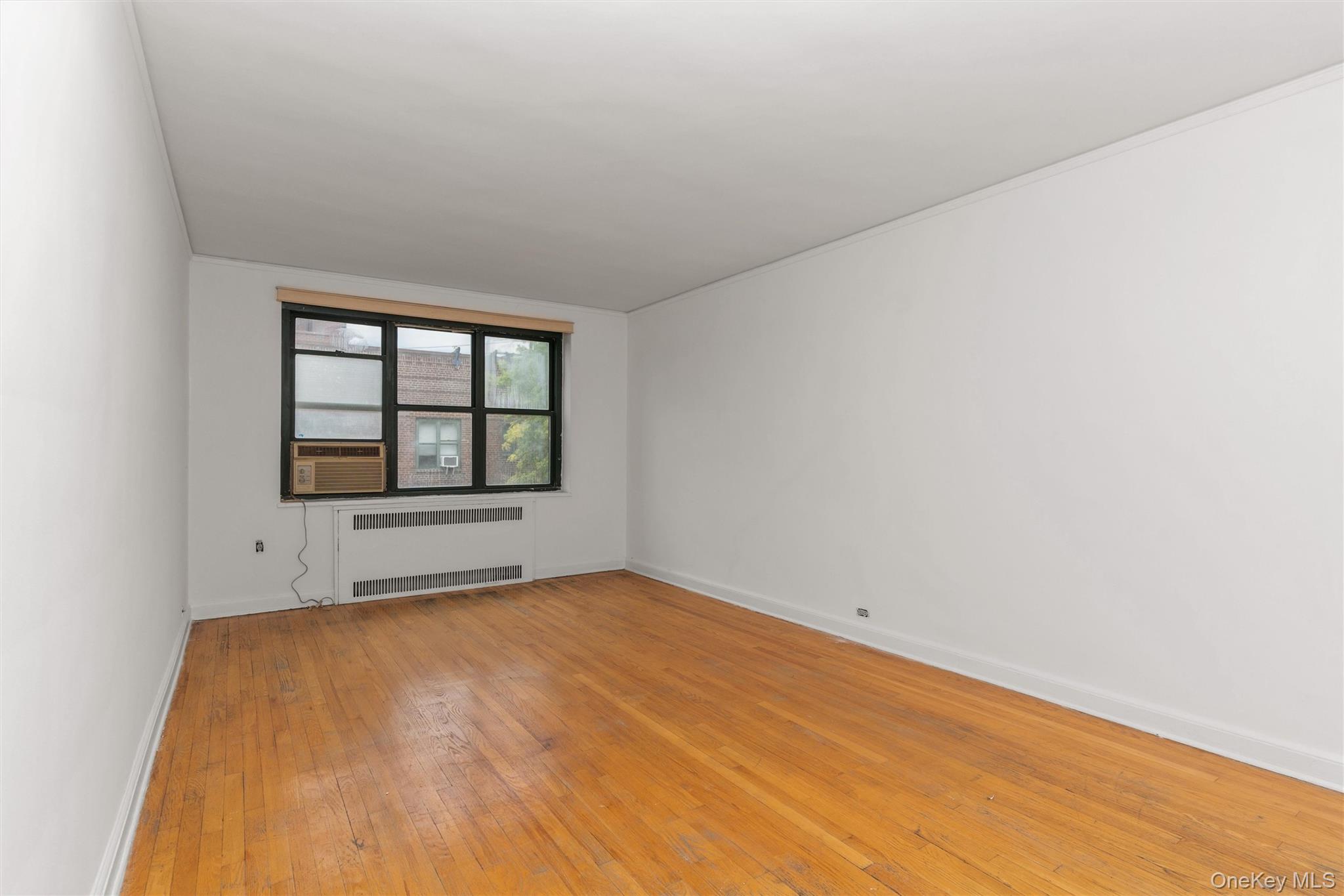 34-41 78th Street 6b Property Photo 4