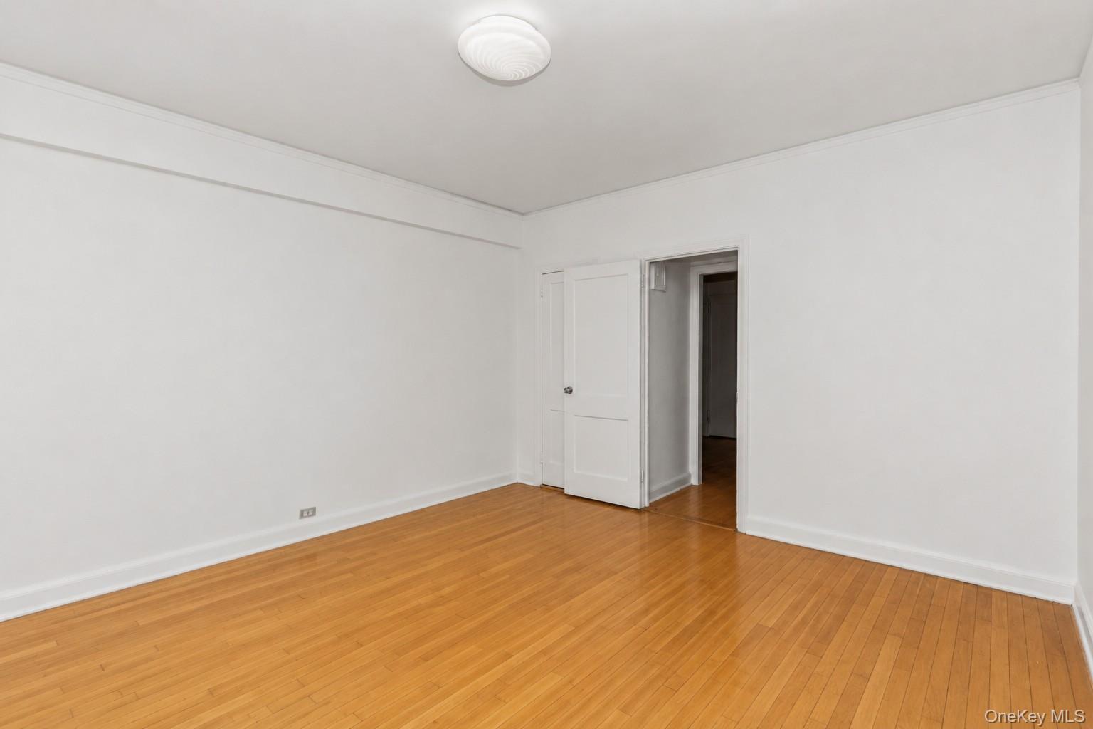 34-41 78th Street 6b Property Photo 11