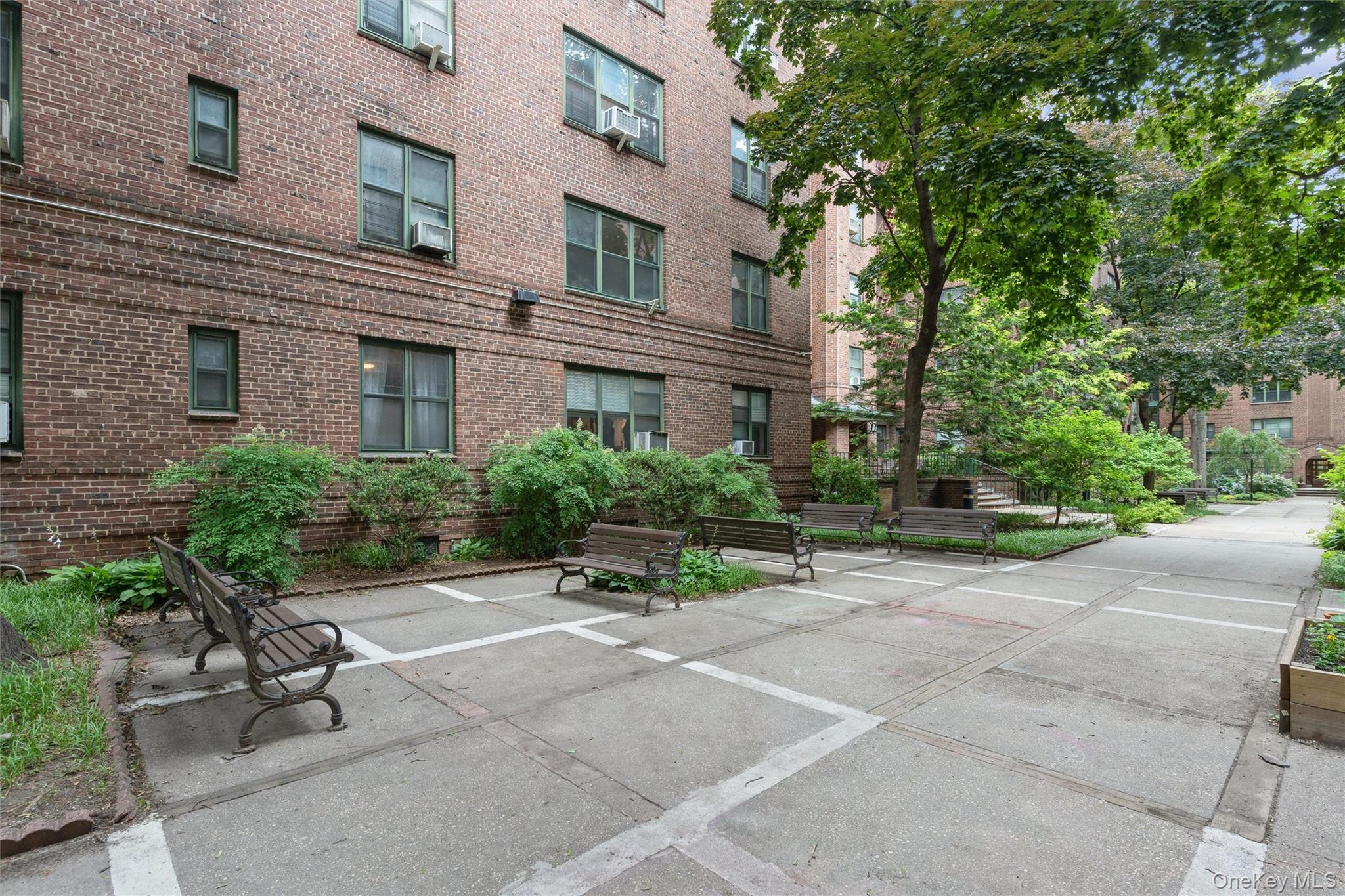 34-41 78th Street 6b Property Photo 15