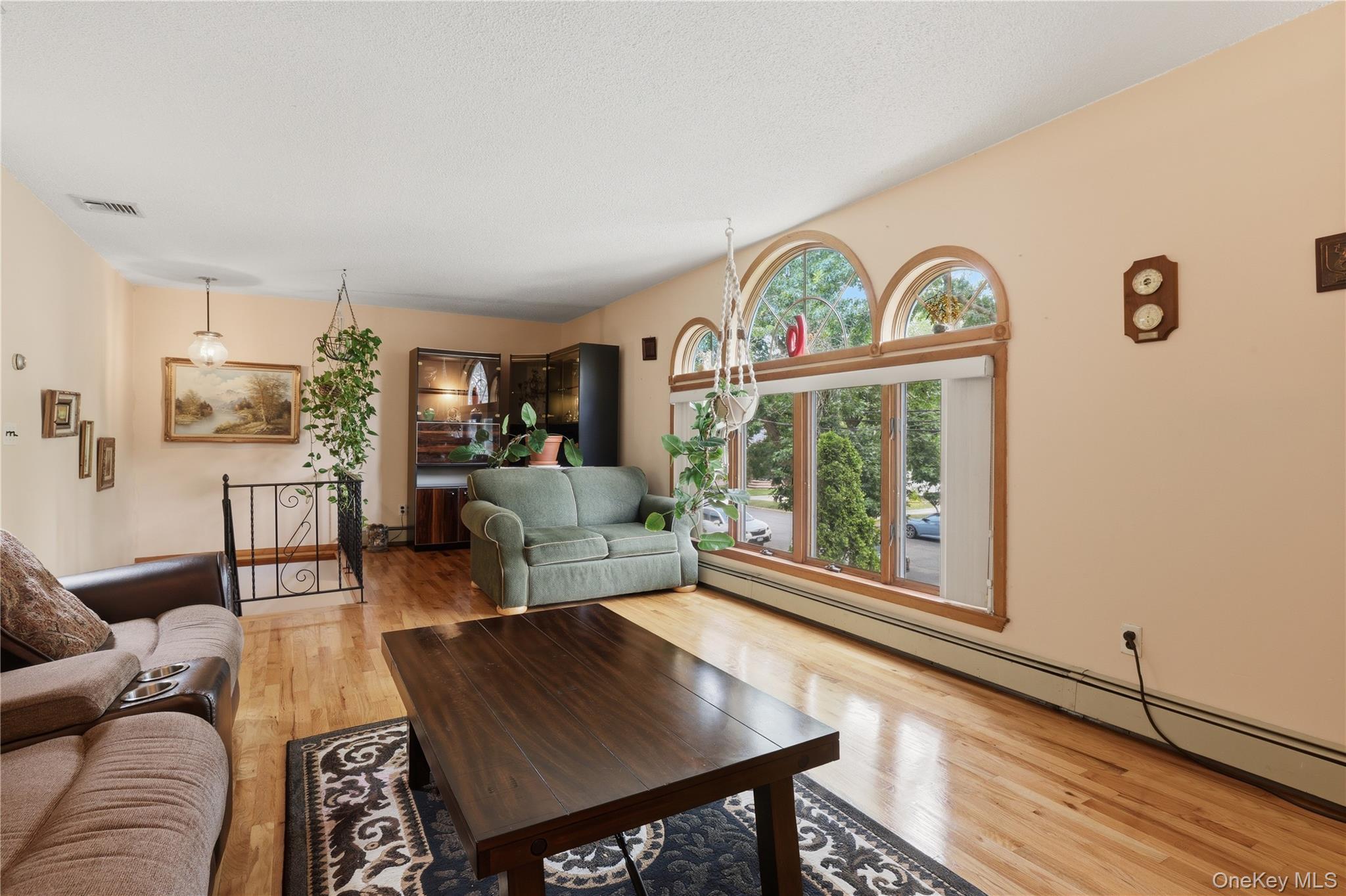 122 Irving Avenue Property Photo 17