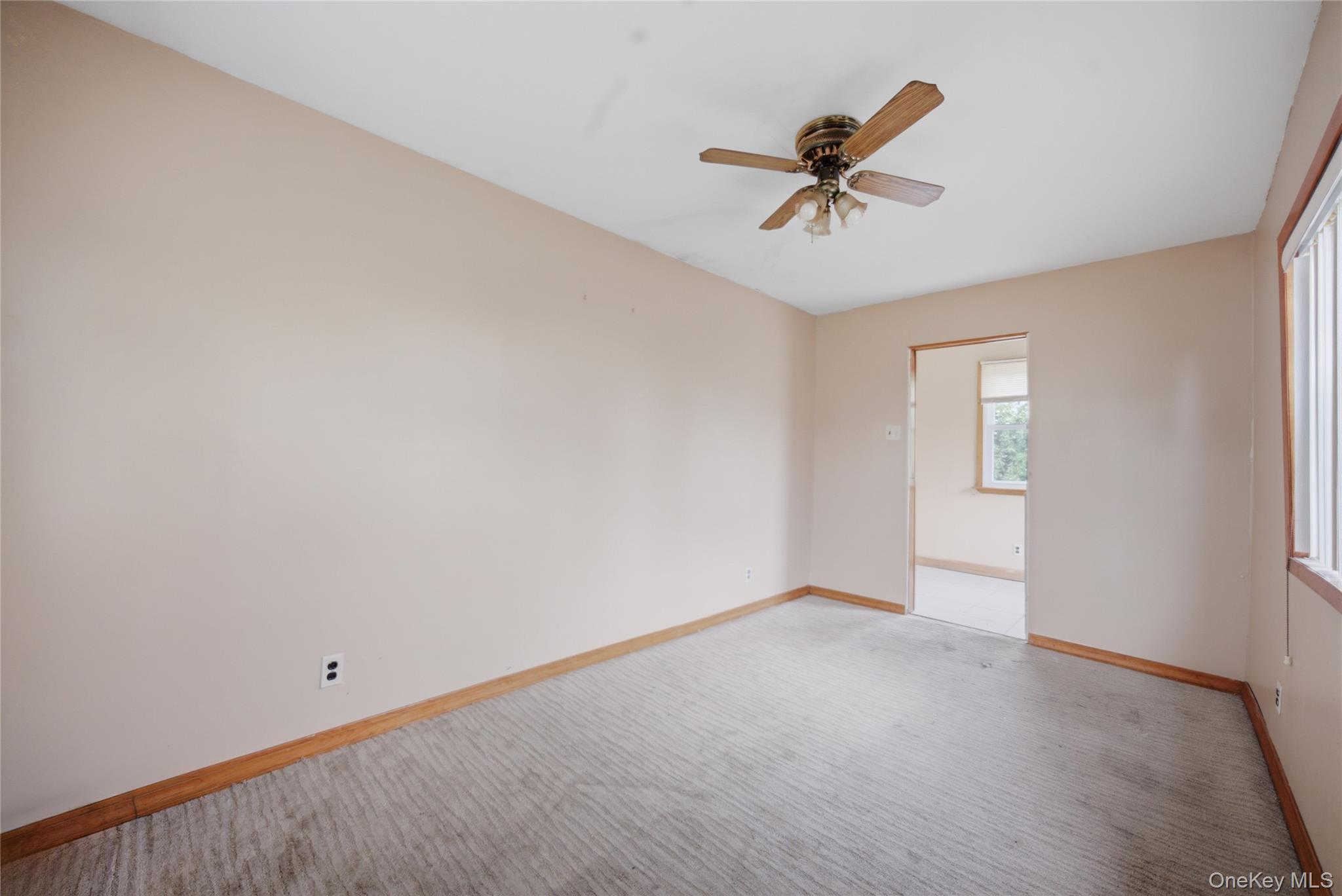 338 California Avenue Property Photo 10