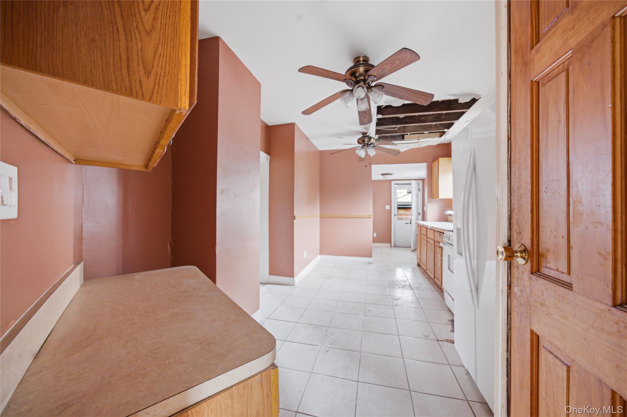 338 California Avenue Property Photo 15