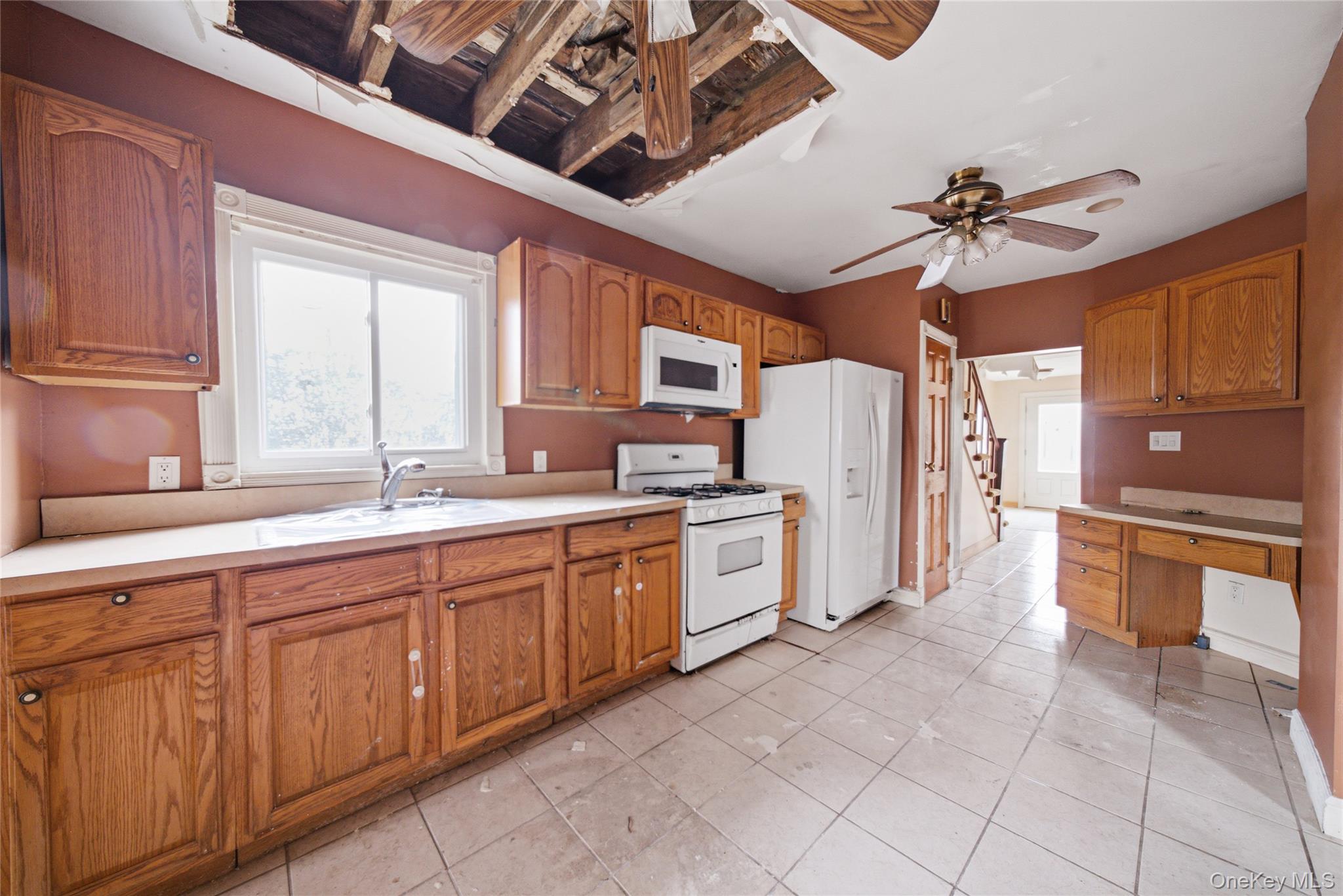338 California Avenue Property Photo 17