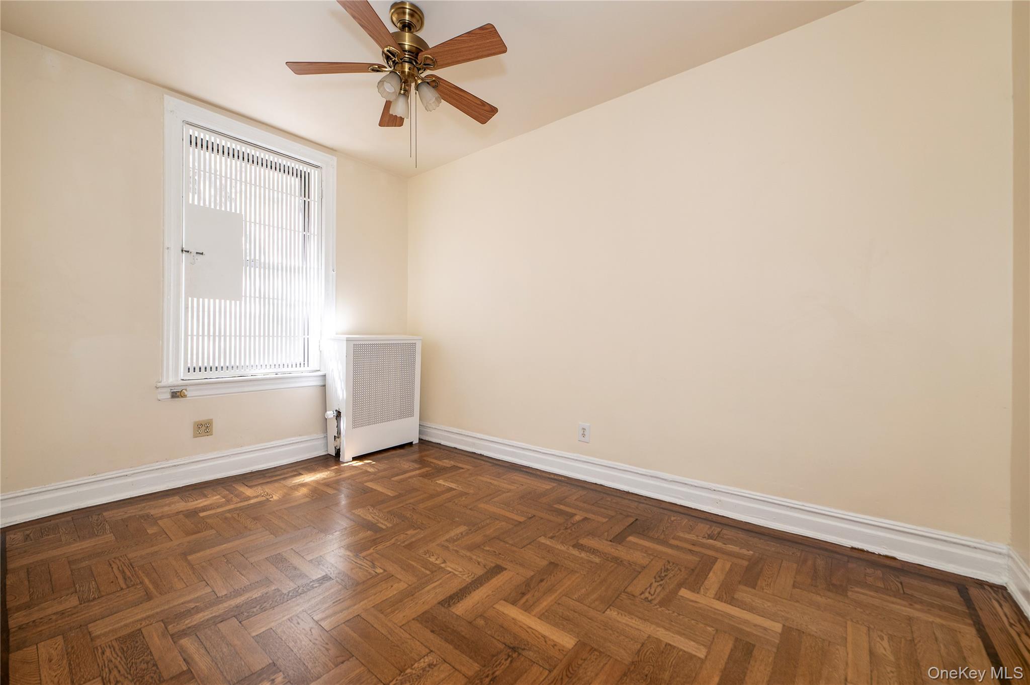4516 39th Place Property Photo 6