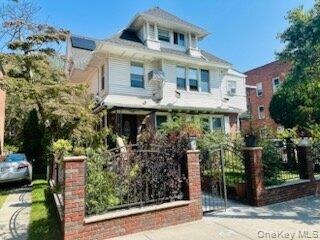 84-39 Lefferts Boulevard Property Photo 1