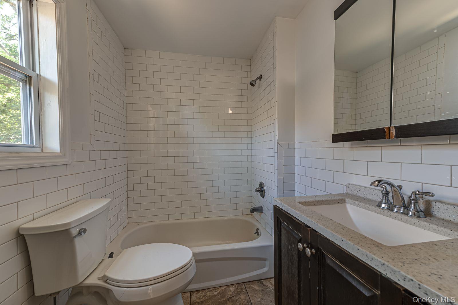 35 Oakland Avenue Property Photo 9