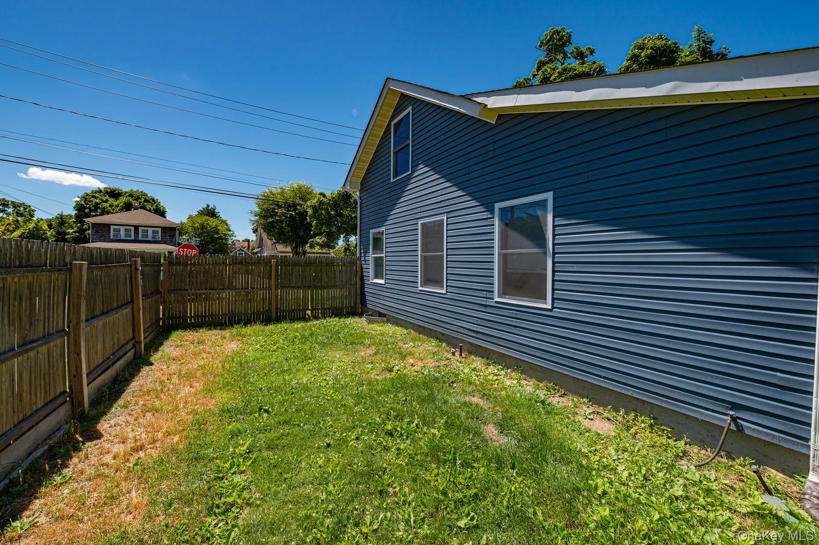 35 Oakland Avenue Property Photo 17