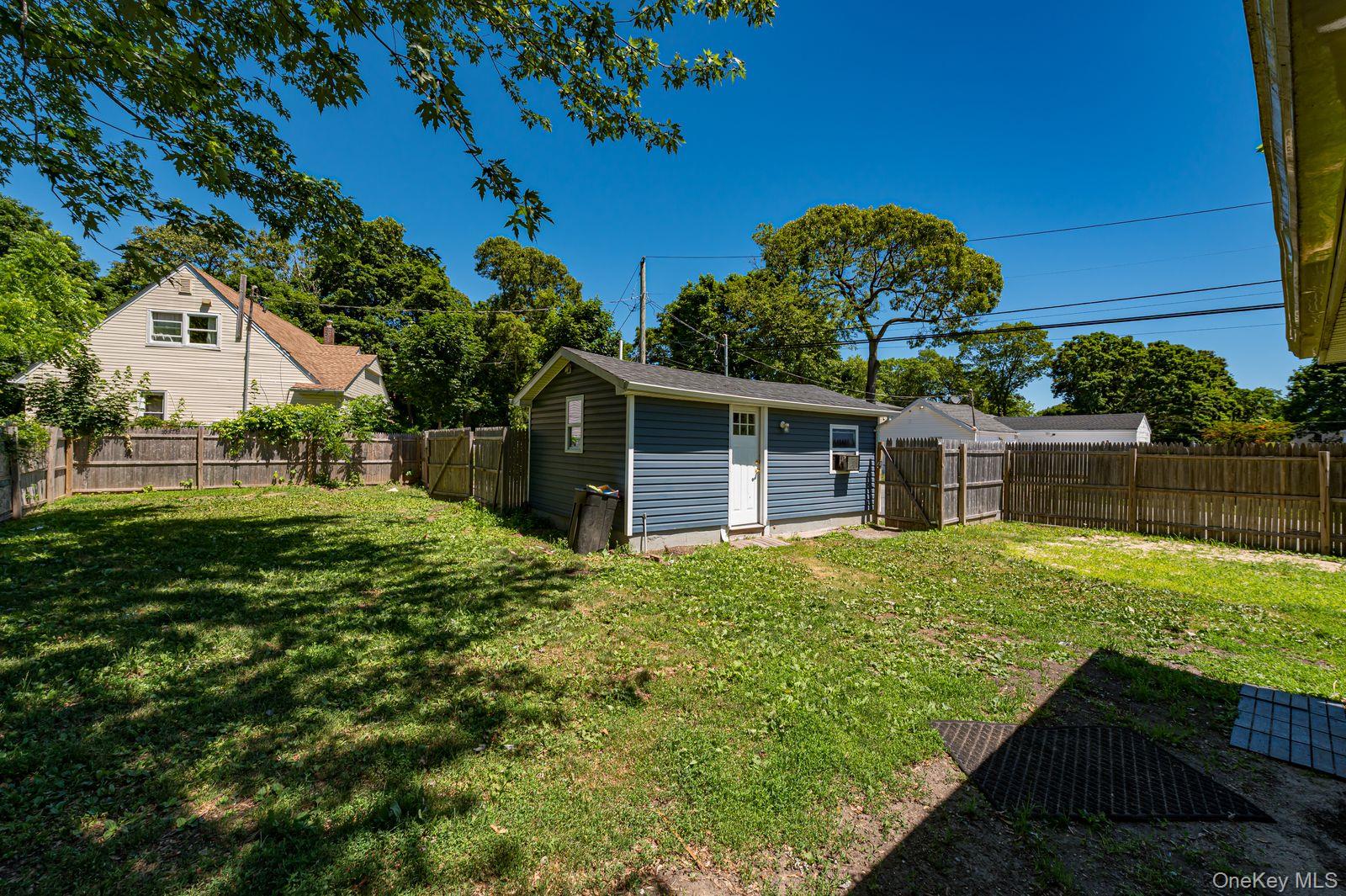 35 Oakland Avenue Property Photo 20