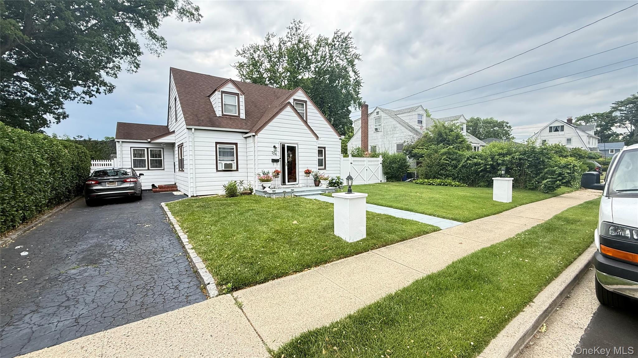 706 Partridge Avenue Property Photo 2