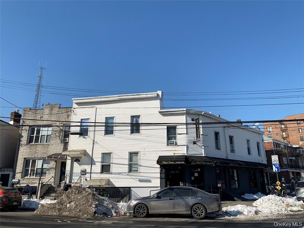 3617 Greenpoint Avenue Property Photo 1
