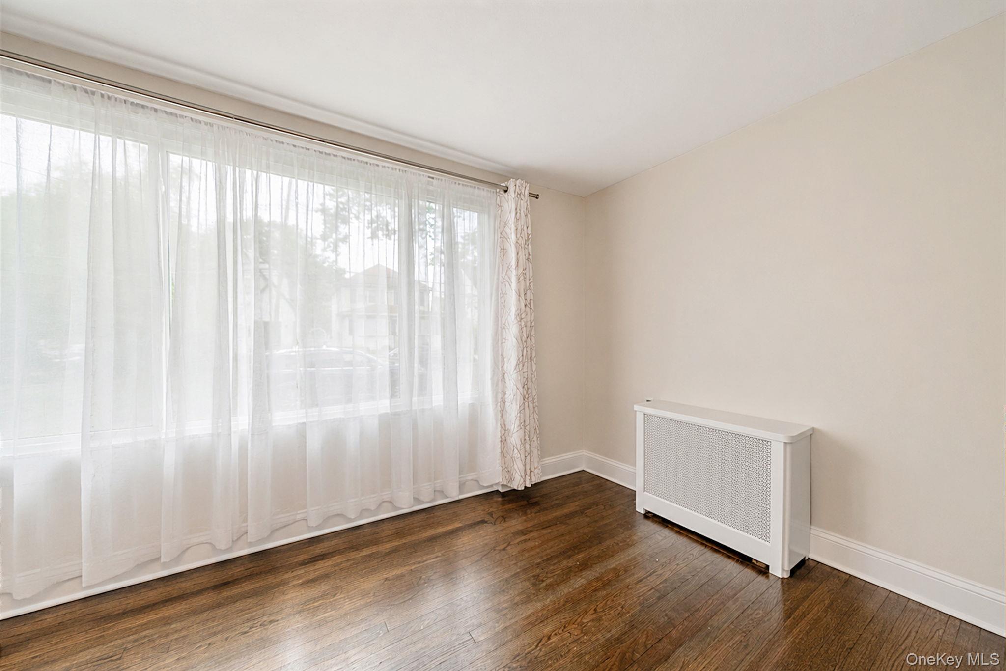 159 Iris Avenue Property Photo 6