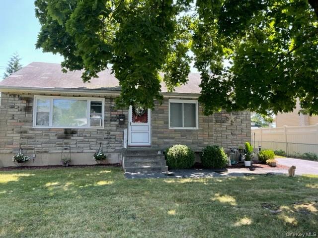 8 Rochelle Court Property Photo 1