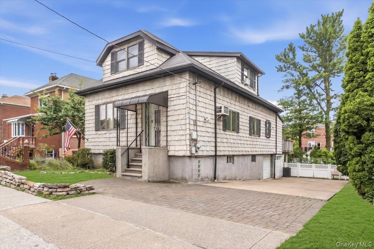 3158 Rawlins Avenue Property Photo 1