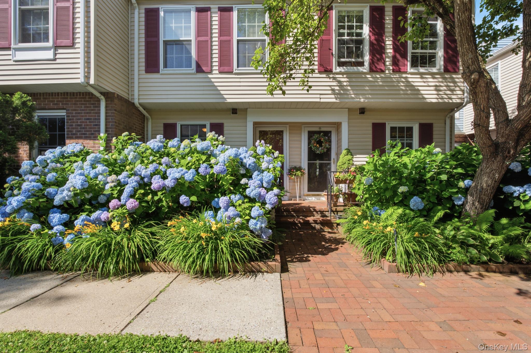 22 Washington Mews 22 Property Photo 1