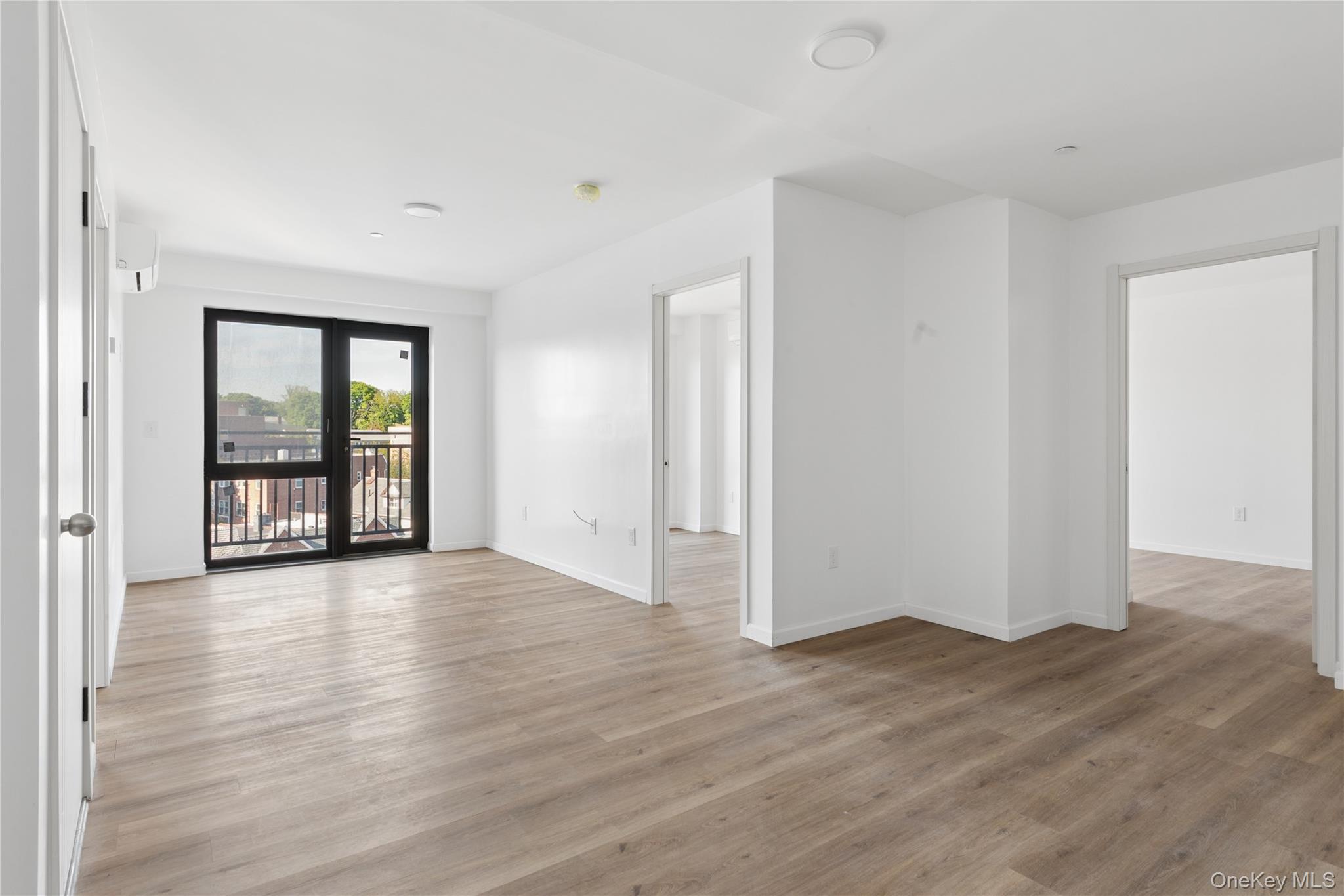 70-25 Queens Boulevard 7j Property Photo 2