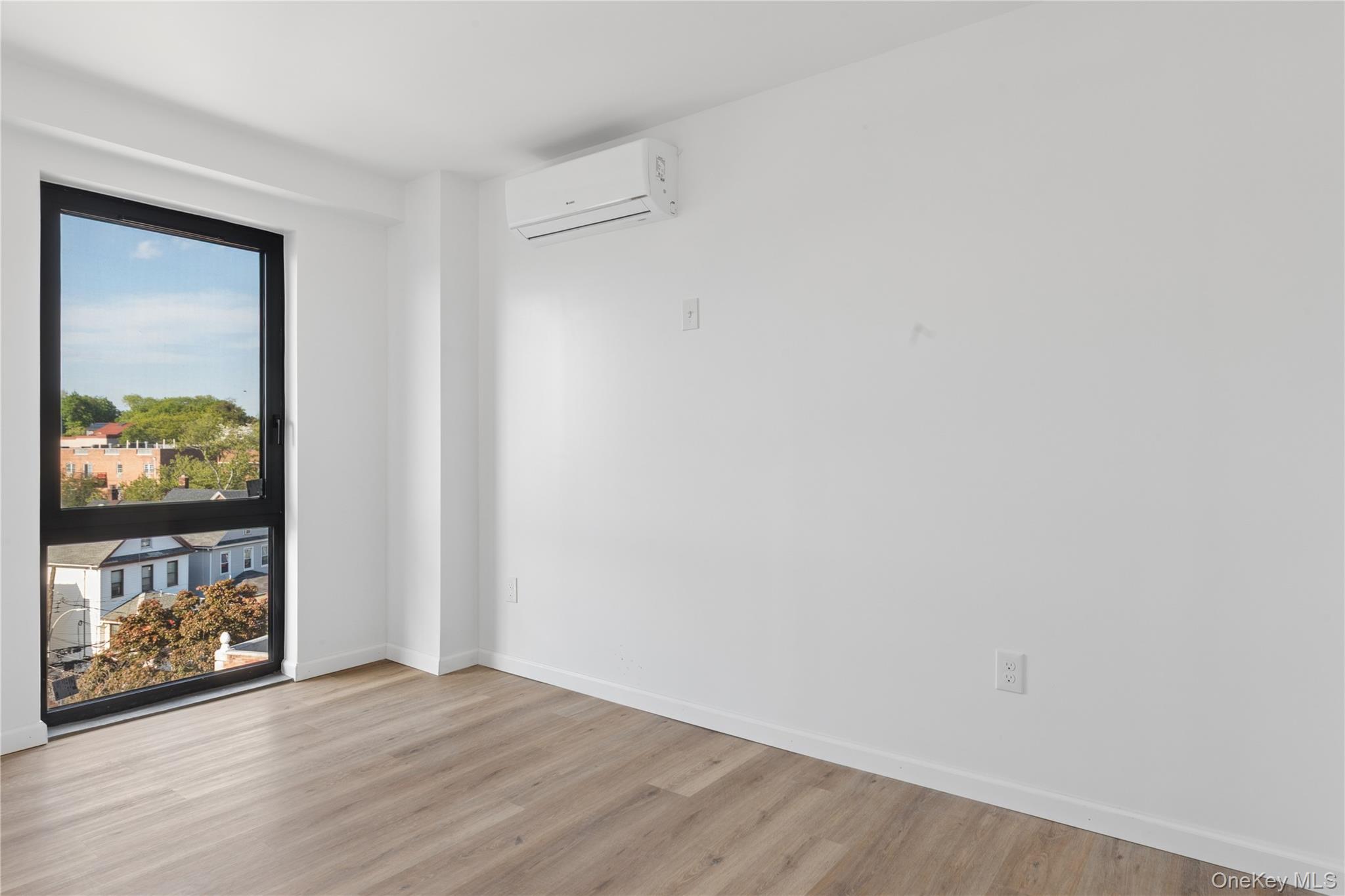 70-25 Queens Boulevard 7j Property Photo 9