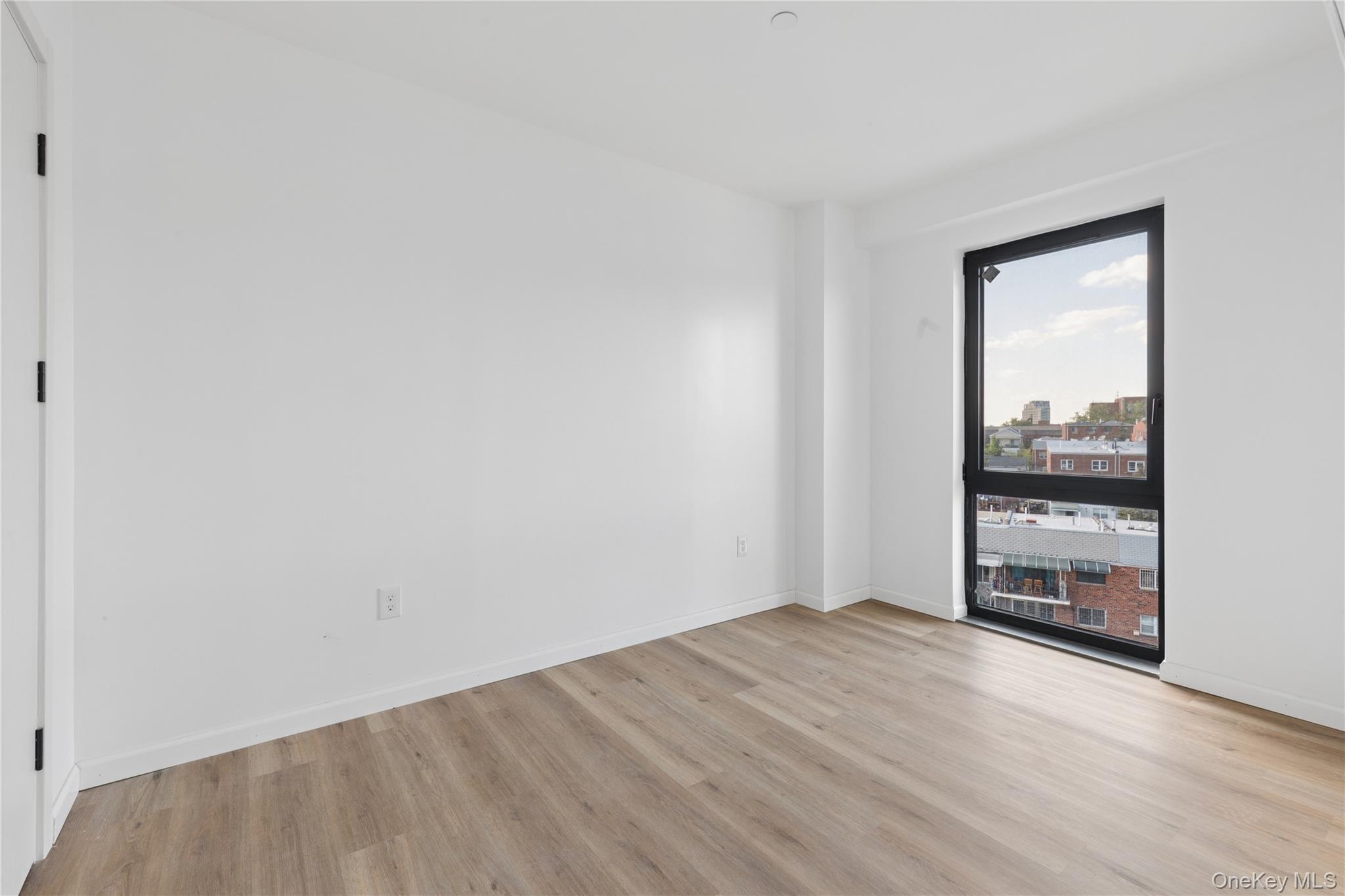 70-25 Queens Boulevard 7j Property Photo 10