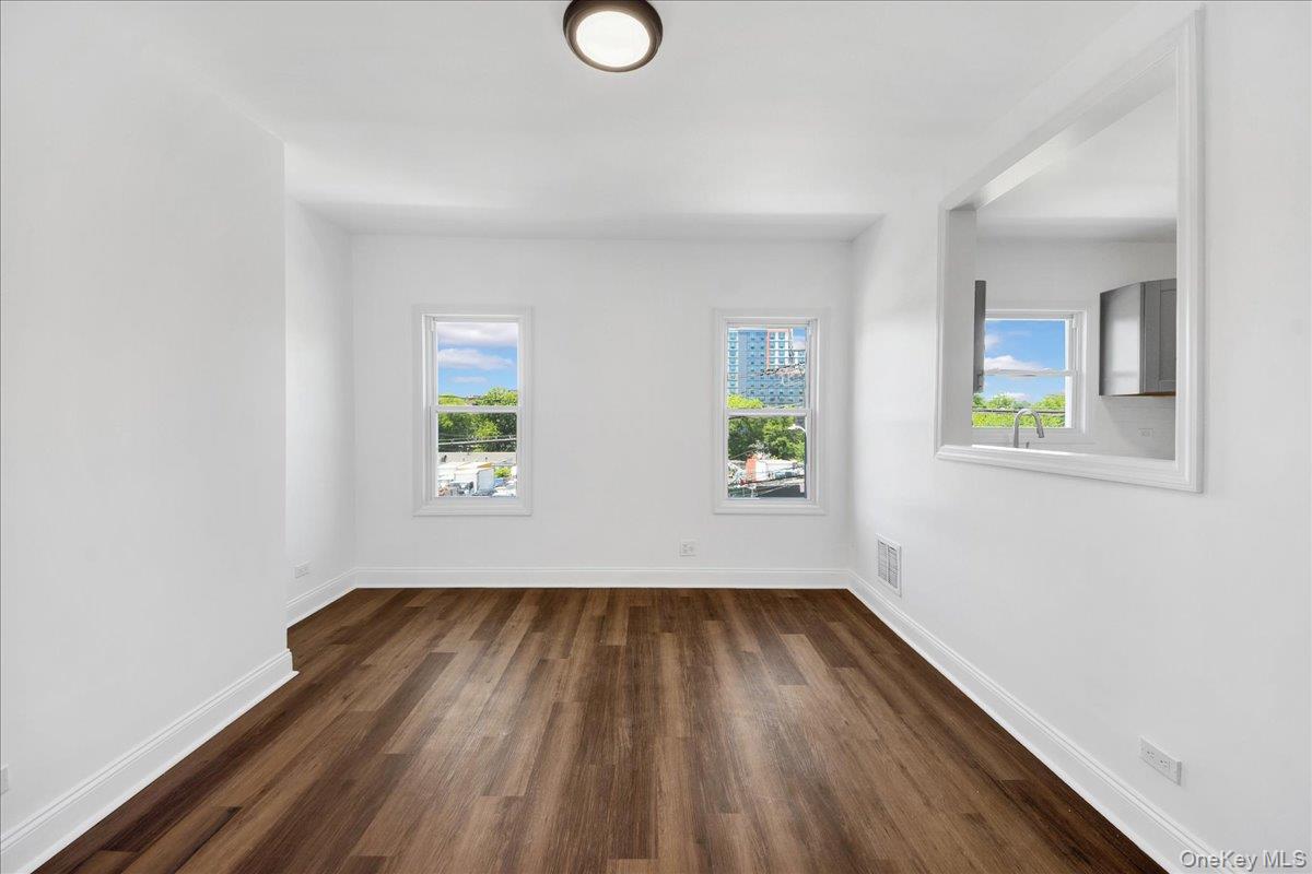 35 S Terrace Avenue Property Photo 5