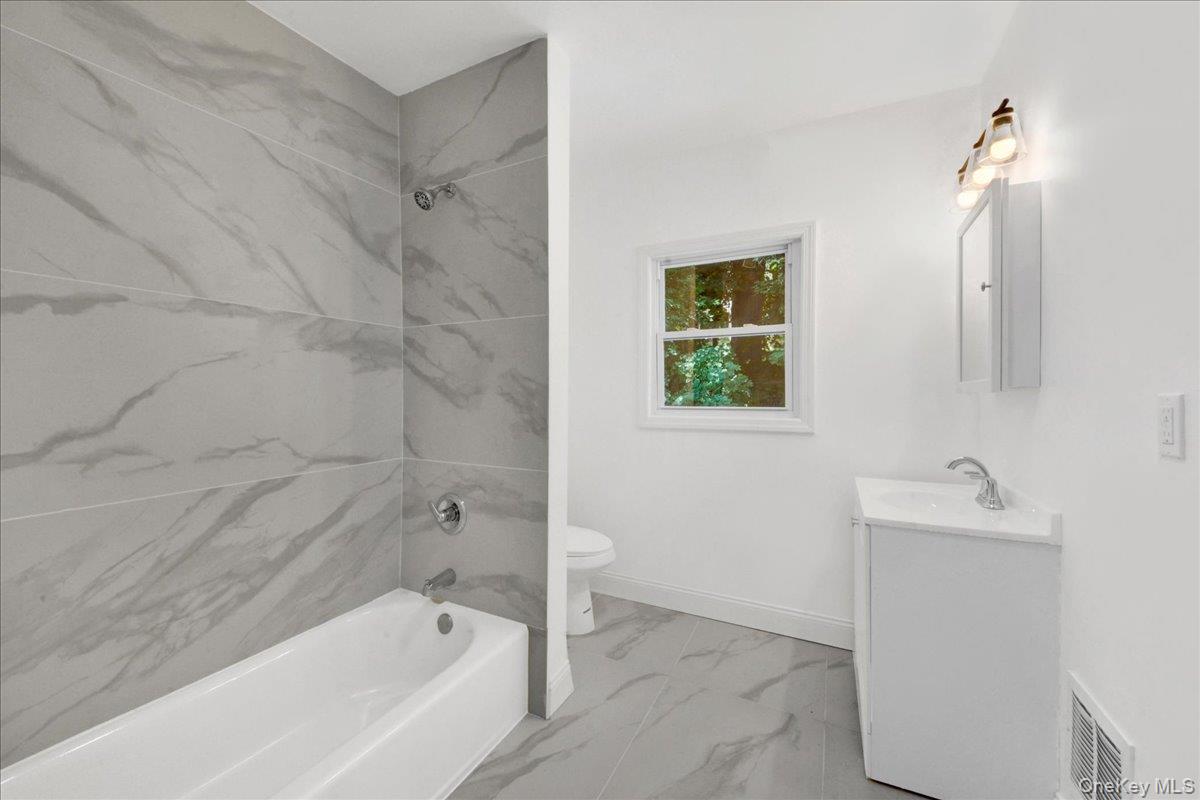 35 S Terrace Avenue Property Photo 11