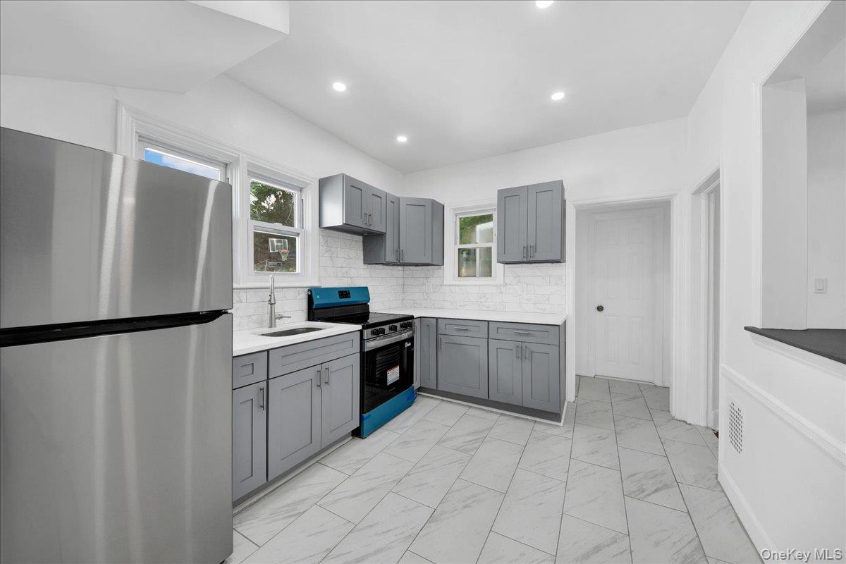 35 S Terrace Avenue Property Photo 27