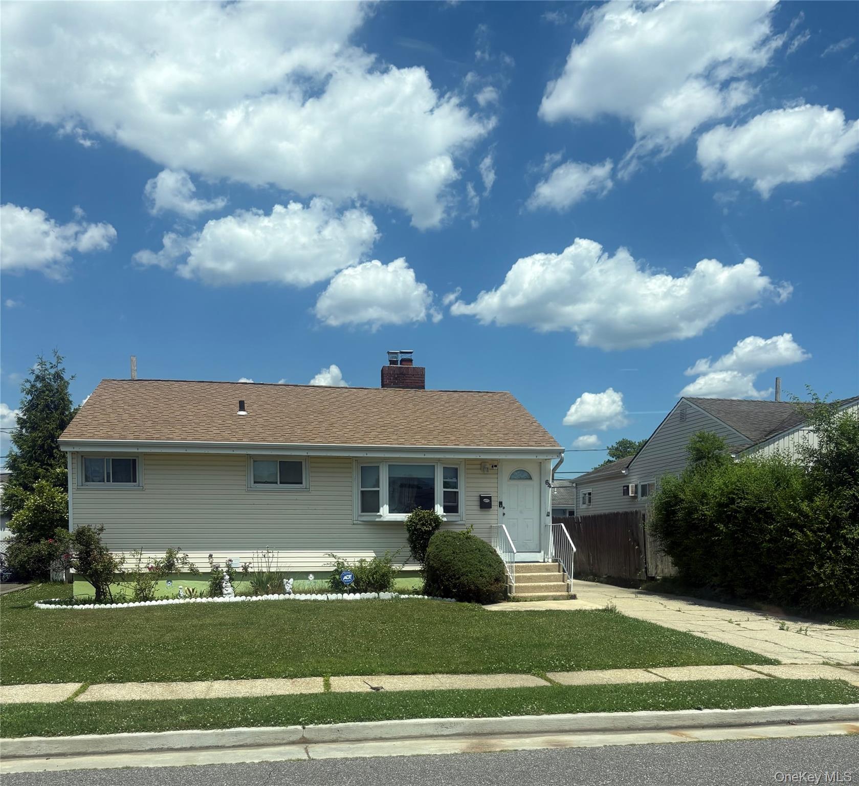 64 Hubbard Avenue Property Photo 1