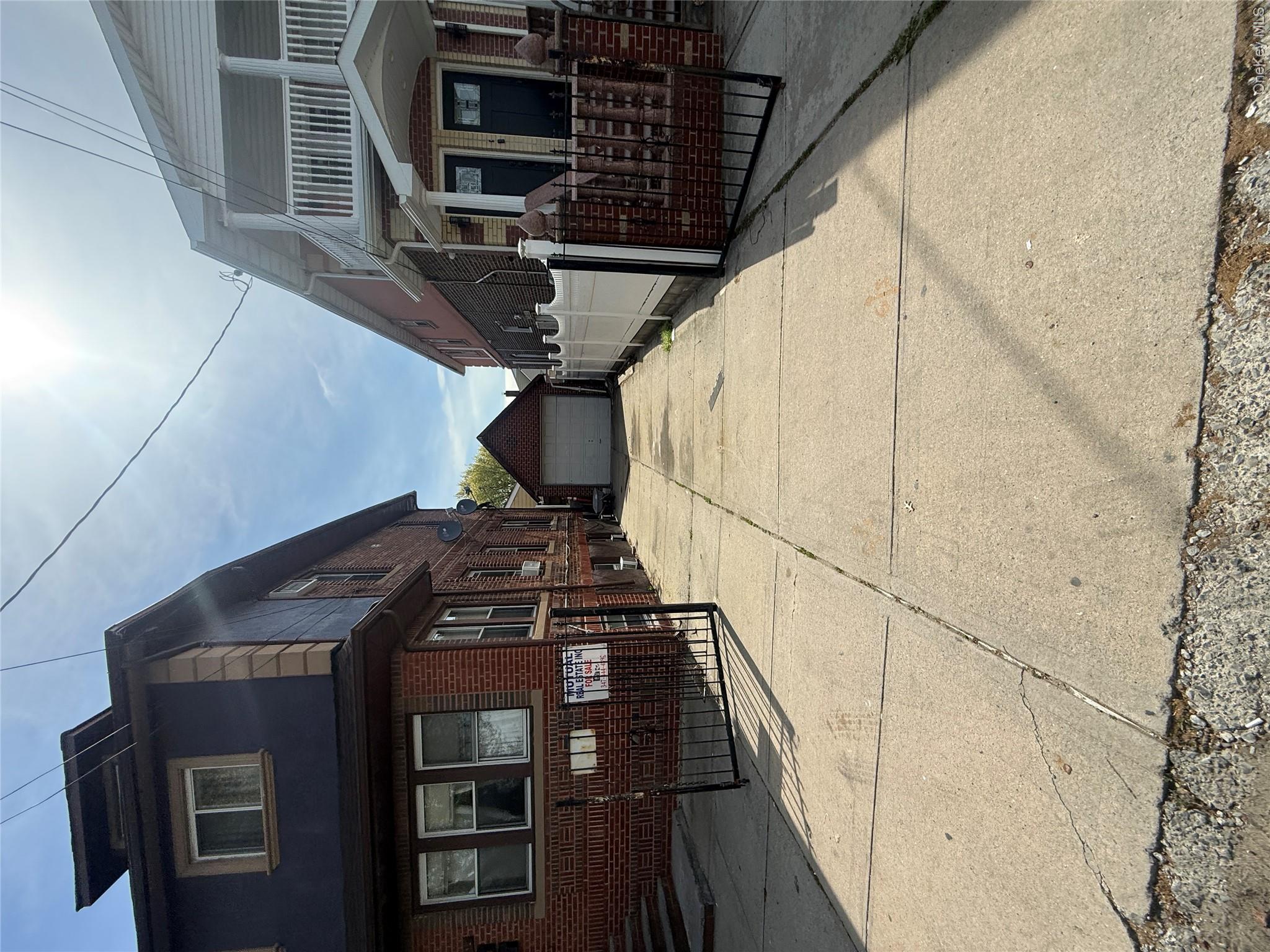 13515 127th Street Property Photo 7
