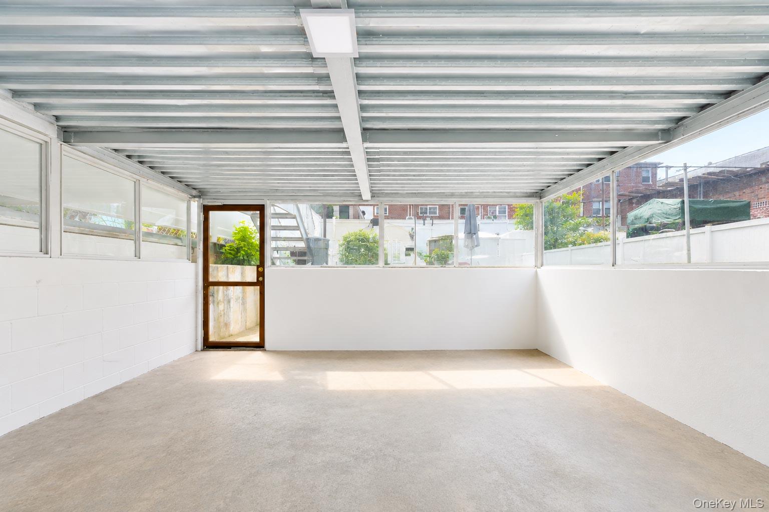 1432 70th Street Property Photo 5