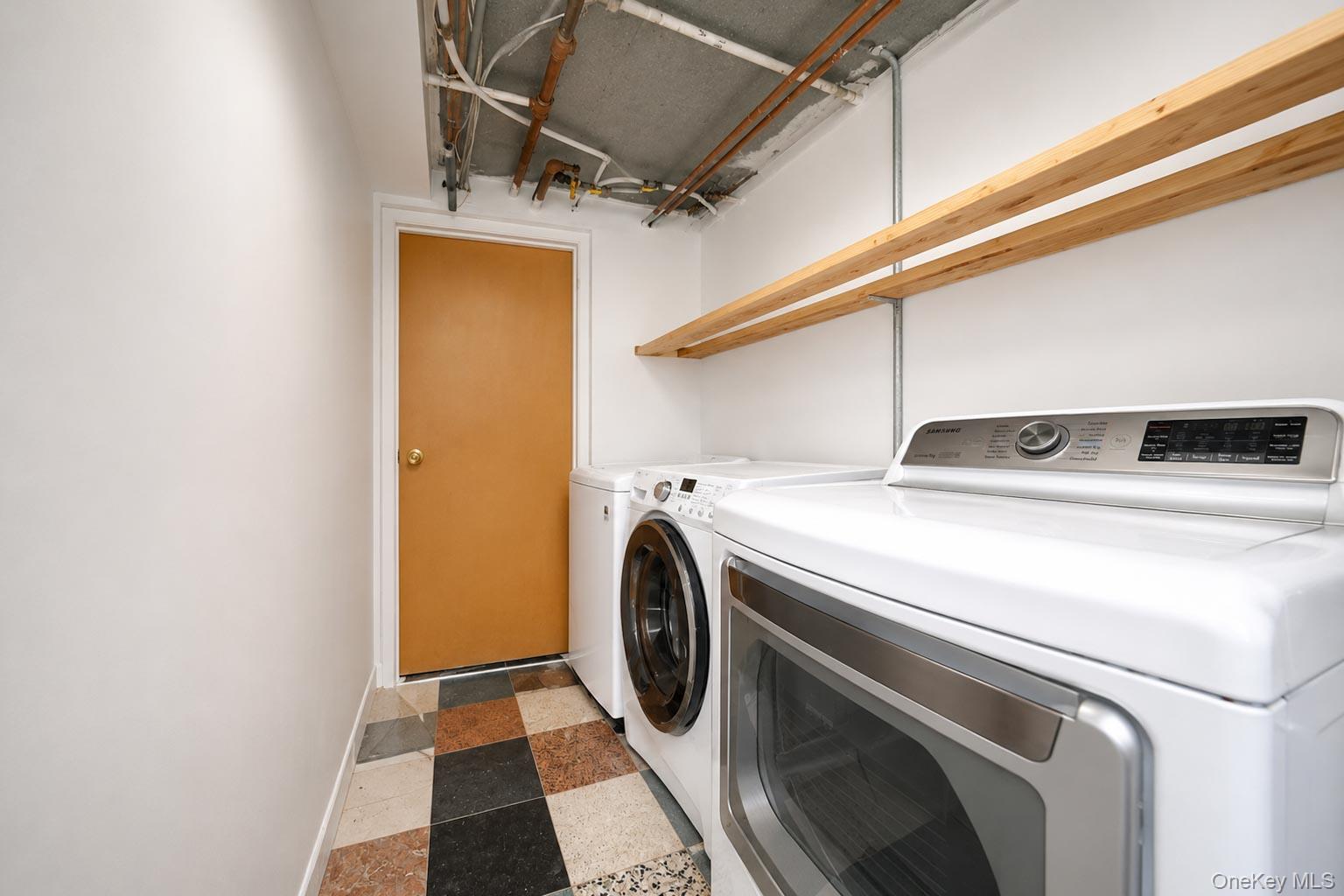 1432 70th Street Property Photo 8