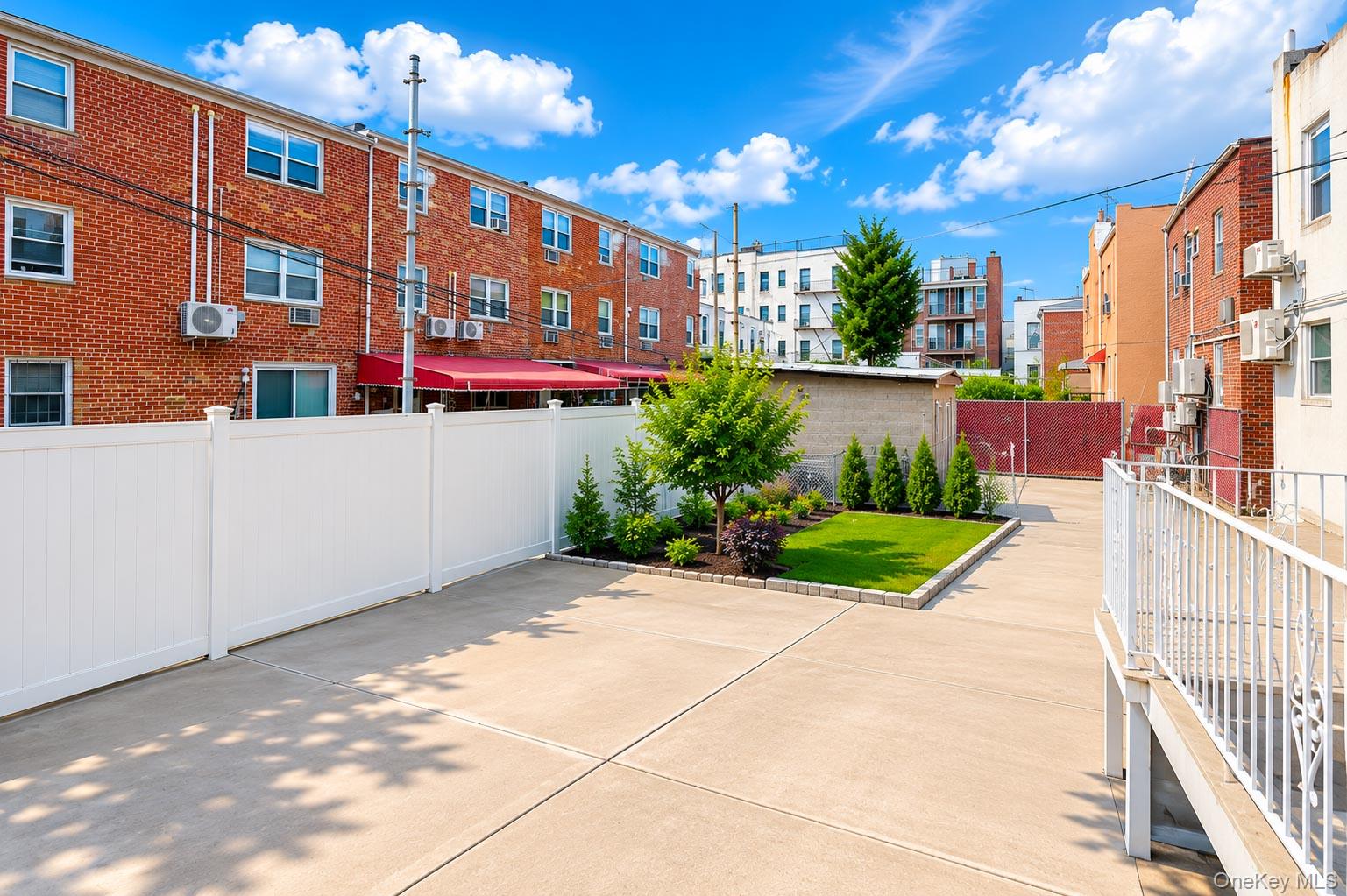 1432 70th Street Property Photo 10