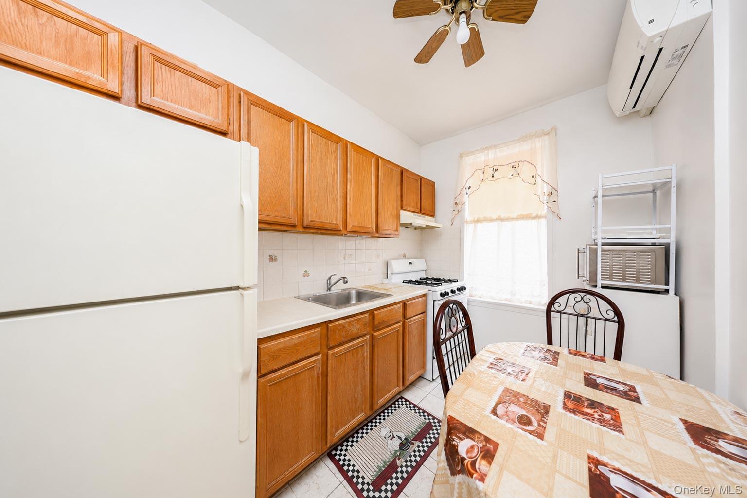 1432 70th Street Property Photo 18