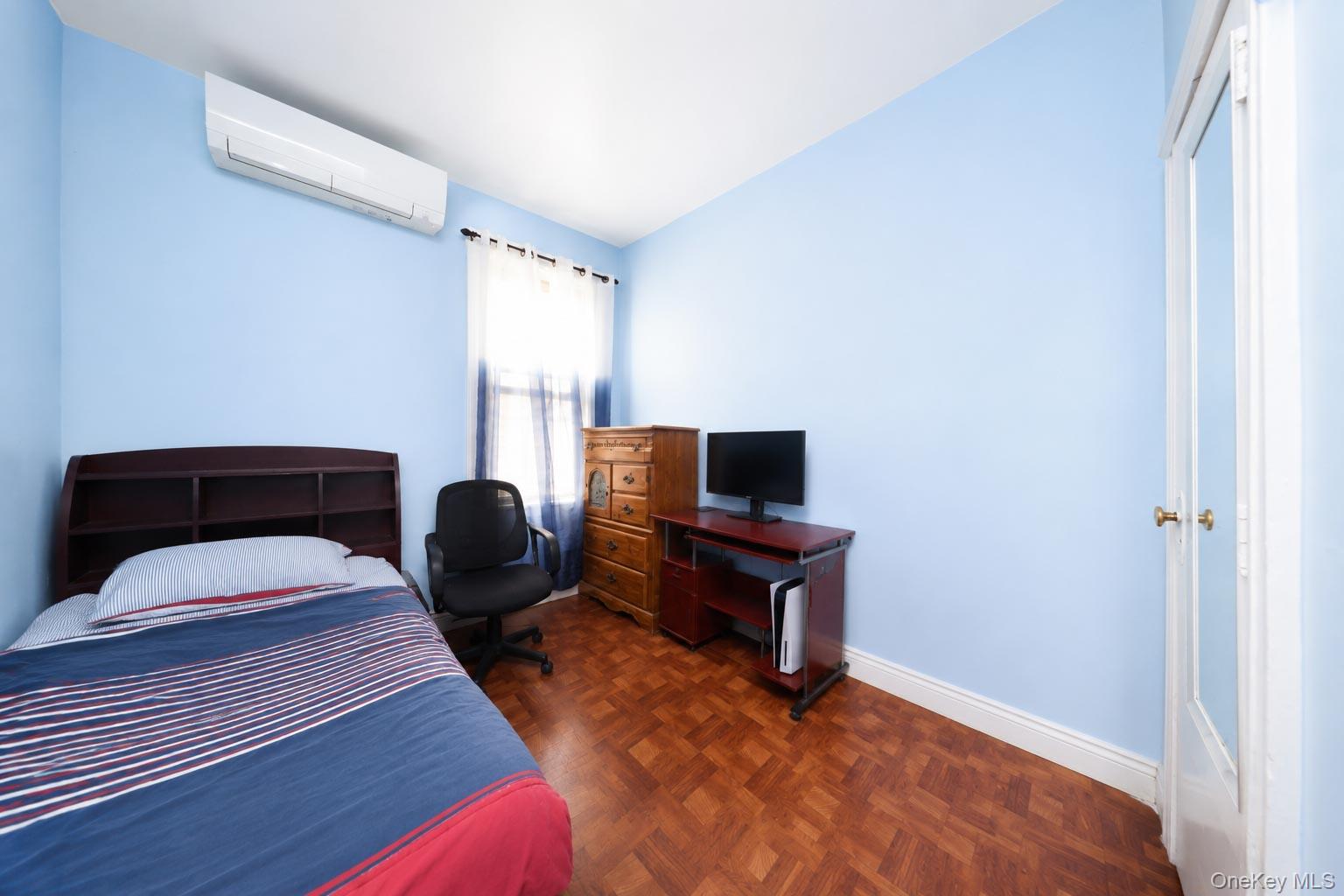1432 70th Street Property Photo 25