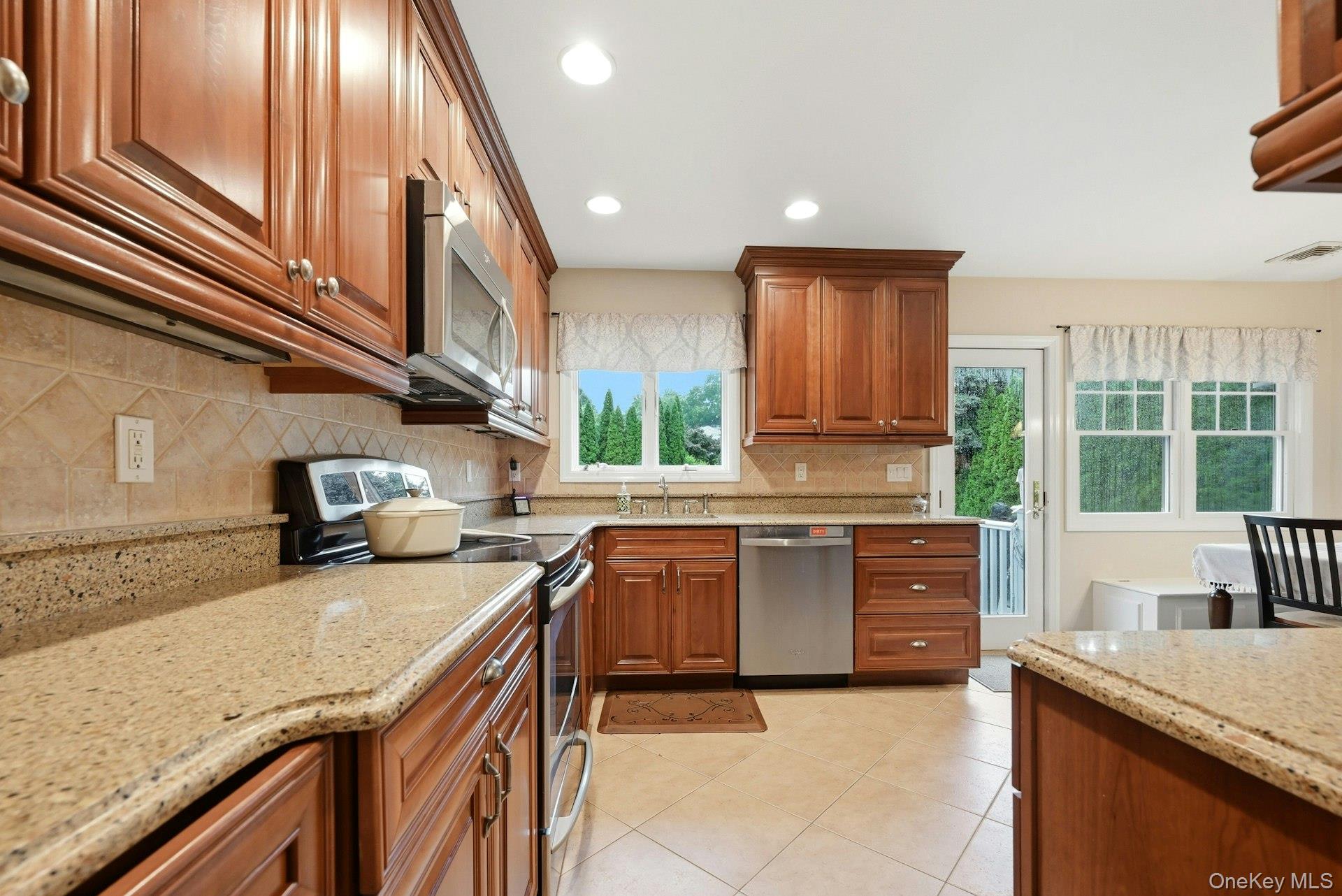 11 Cliftwood Drive Property Photo 10