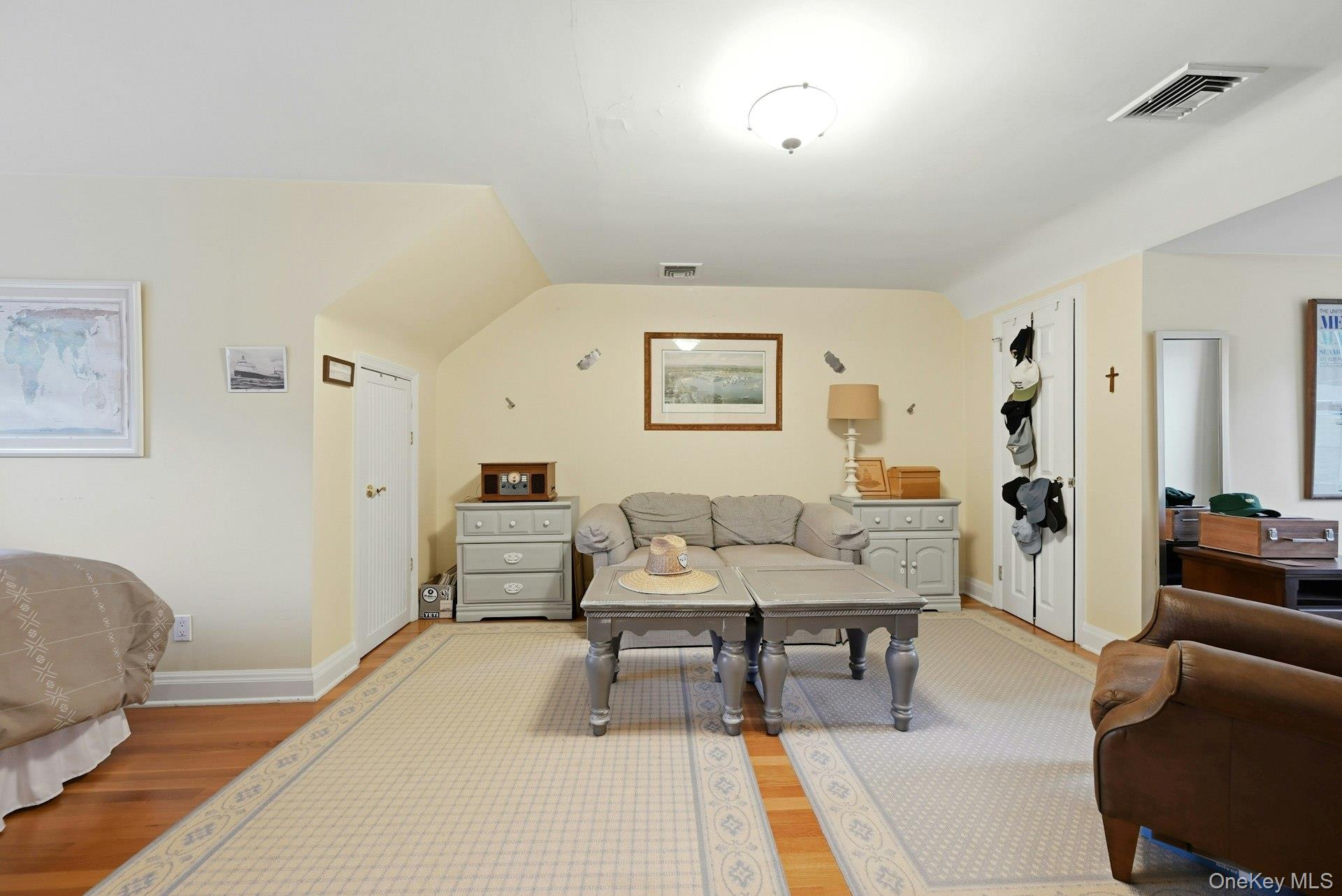 11 Cliftwood Drive Property Photo 17