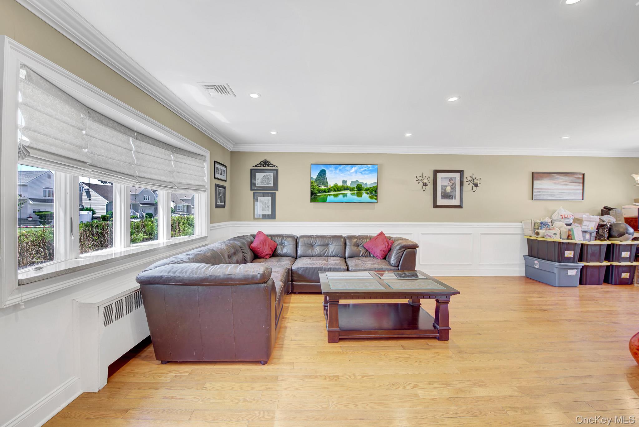 6 Oxford Avenue Property Photo 6