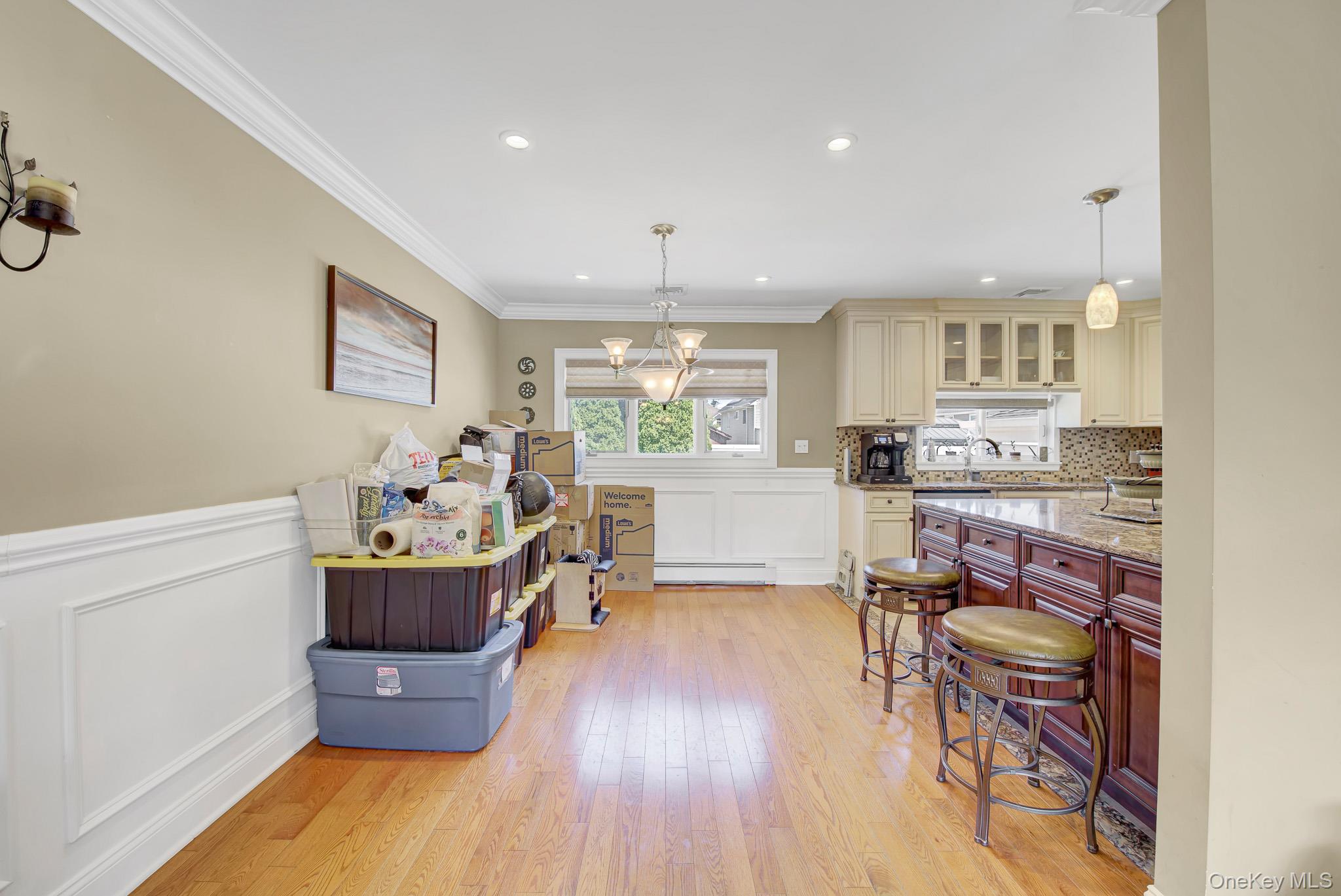 6 Oxford Avenue Property Photo 7