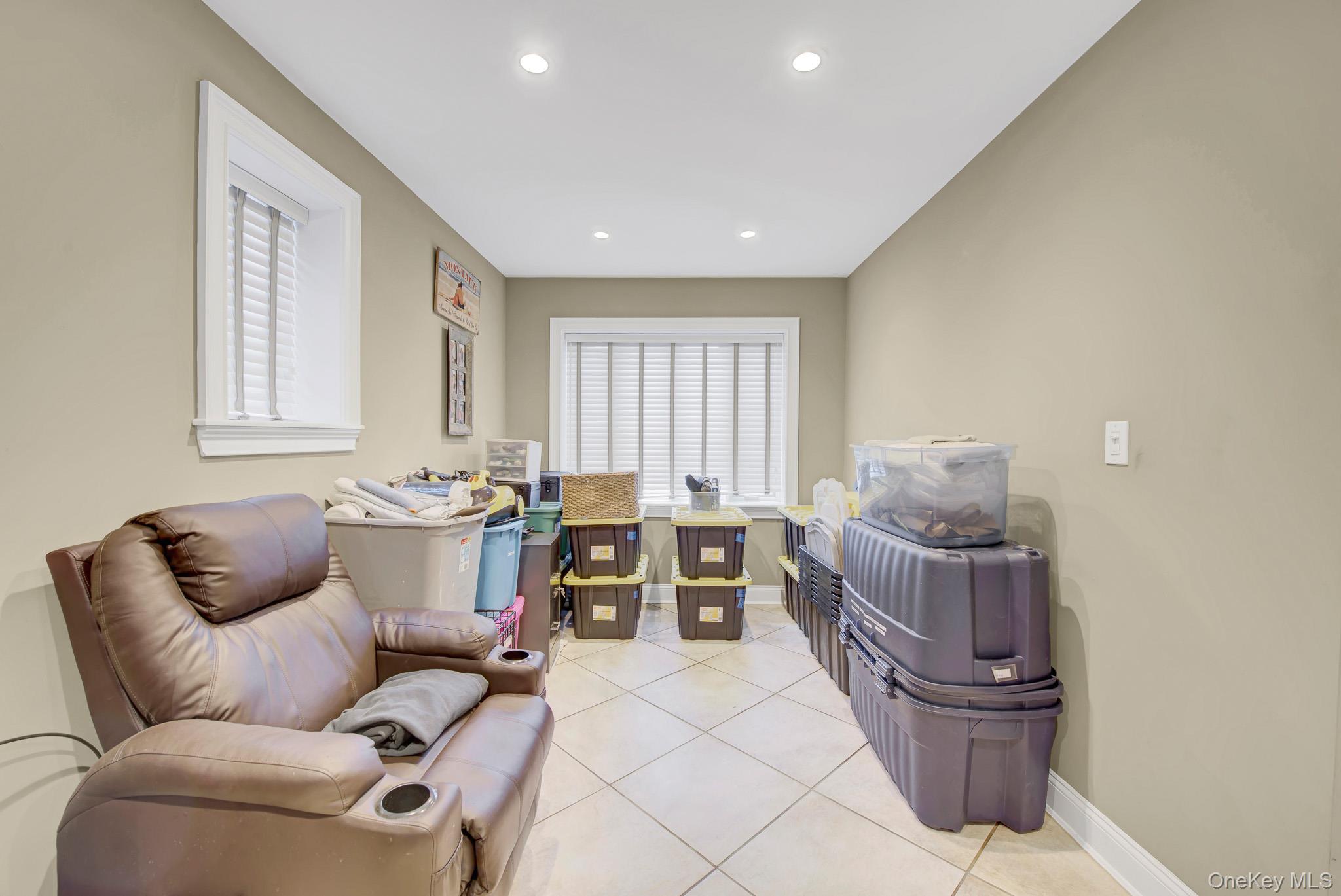 6 Oxford Avenue Property Photo 17