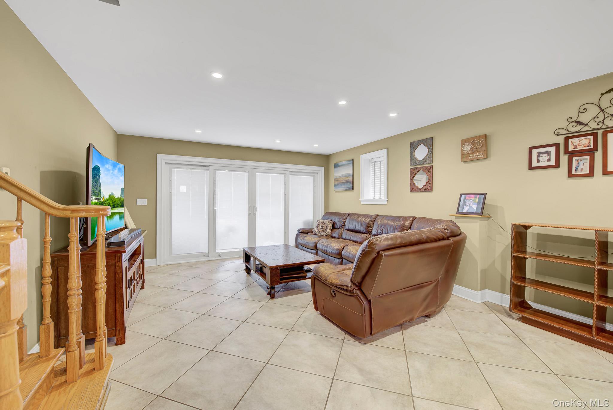 6 Oxford Avenue Property Photo 19