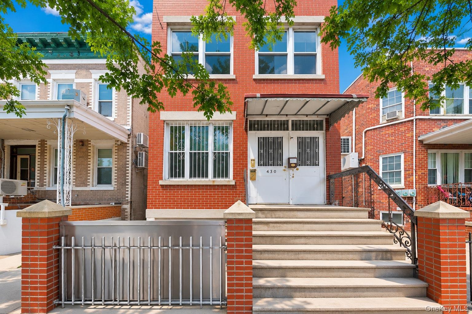 1430 70th Street Property Photo 2