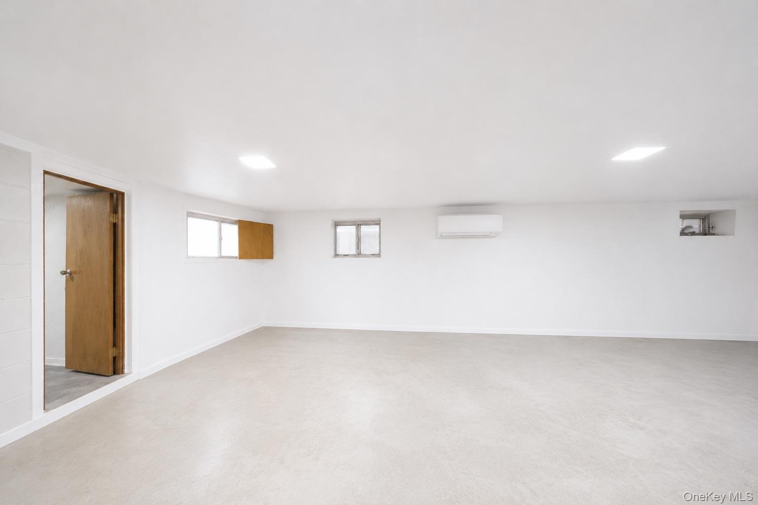 1430 70th Street Property Photo 10