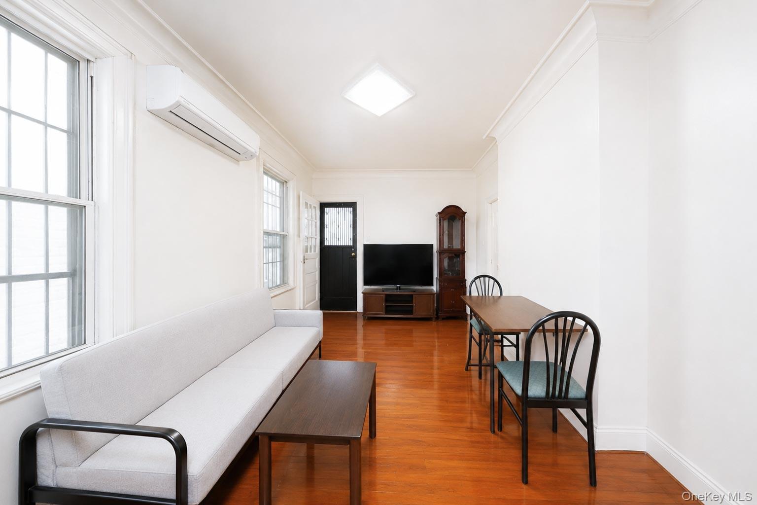 1430 70th Street Property Photo 12